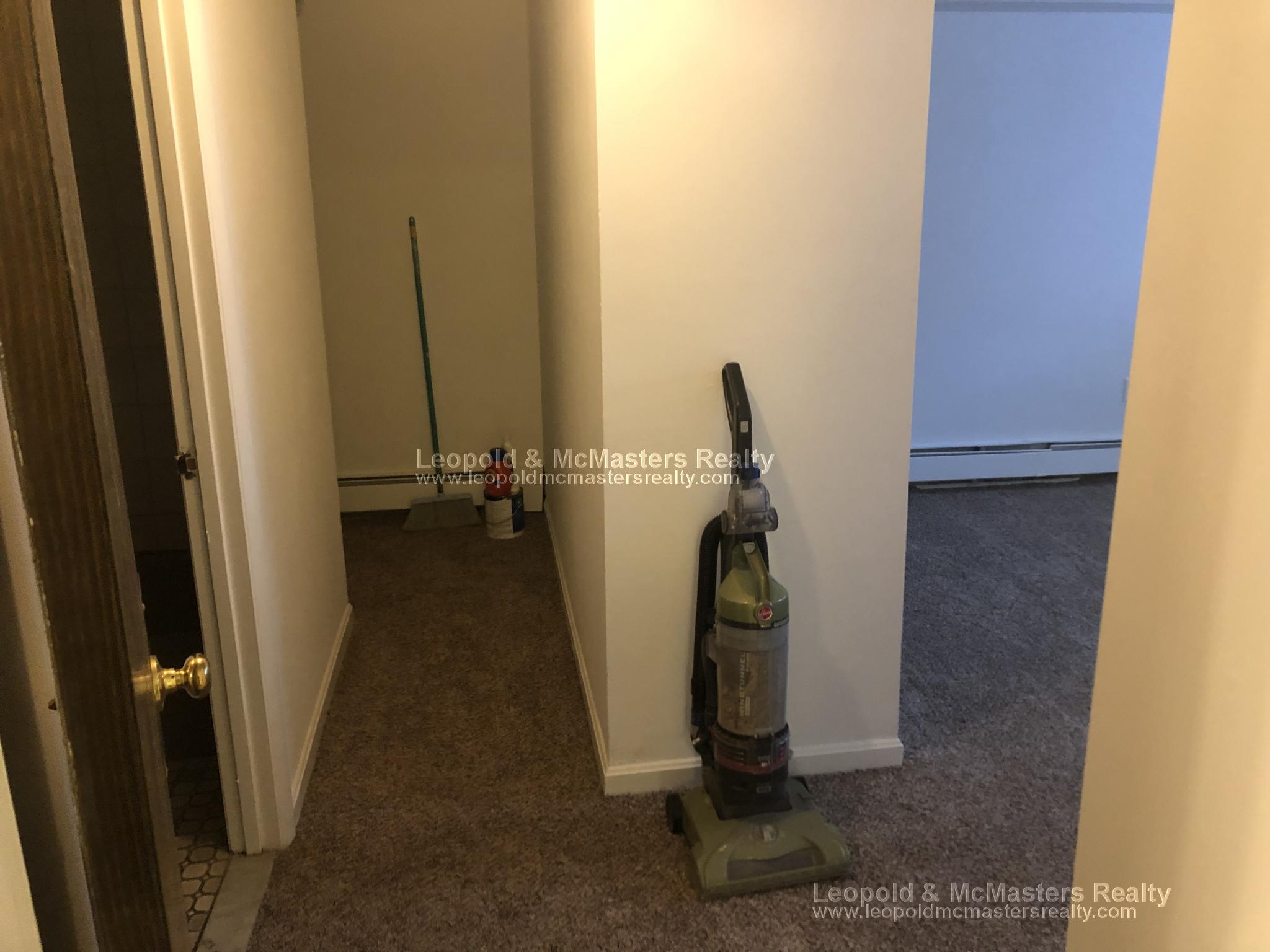 3 bed, 2 bath apartment for rent at 34 Medfield St Unit B2, Fenway — photo 4 of 13