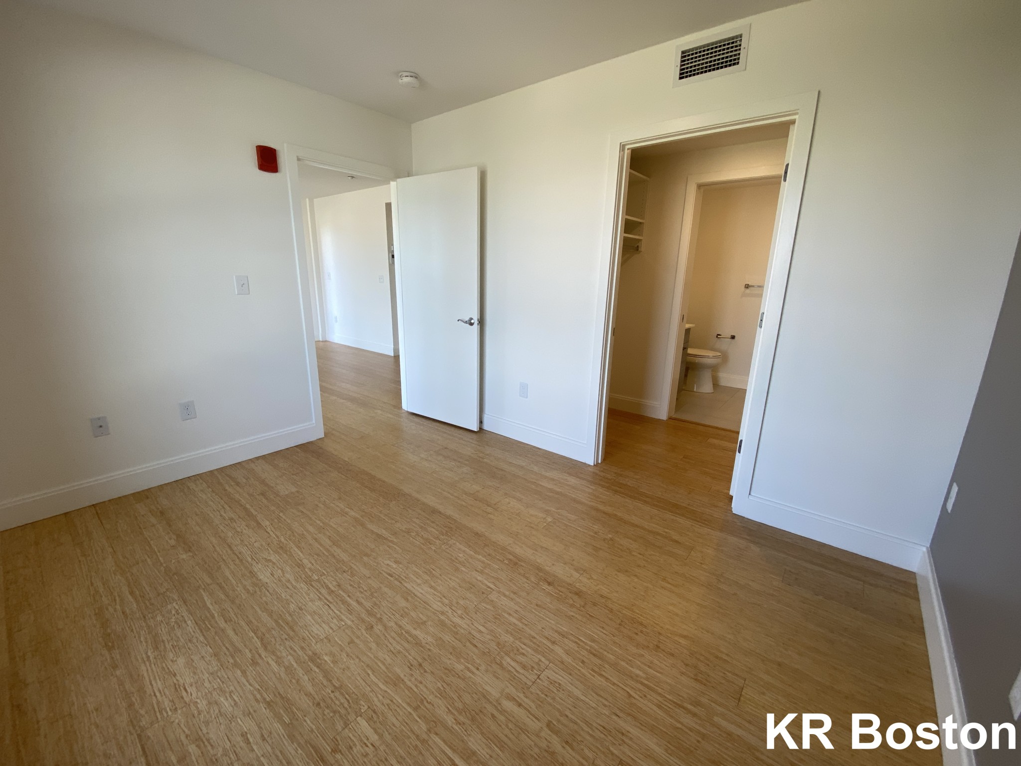 2 bed, 2 bath apartment for rent at 34 Malvern St Unit 601, Allston — photo 12 of 13