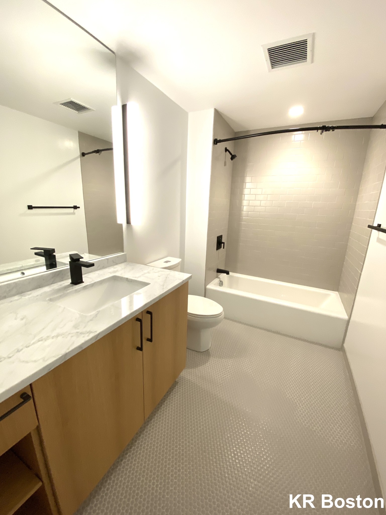 2 bed, 2 bath apartment for rent at 85 Gardner St Unit 210, Brighton — photo 5 of 12