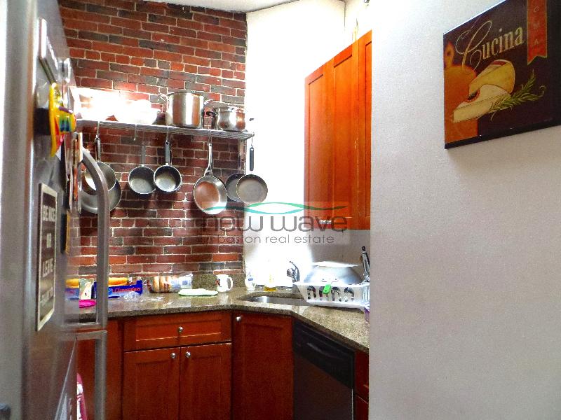 3 bed, 1 bath apartment for rent at 752 Tremont St Unit 4, South End — photo 4 of 20