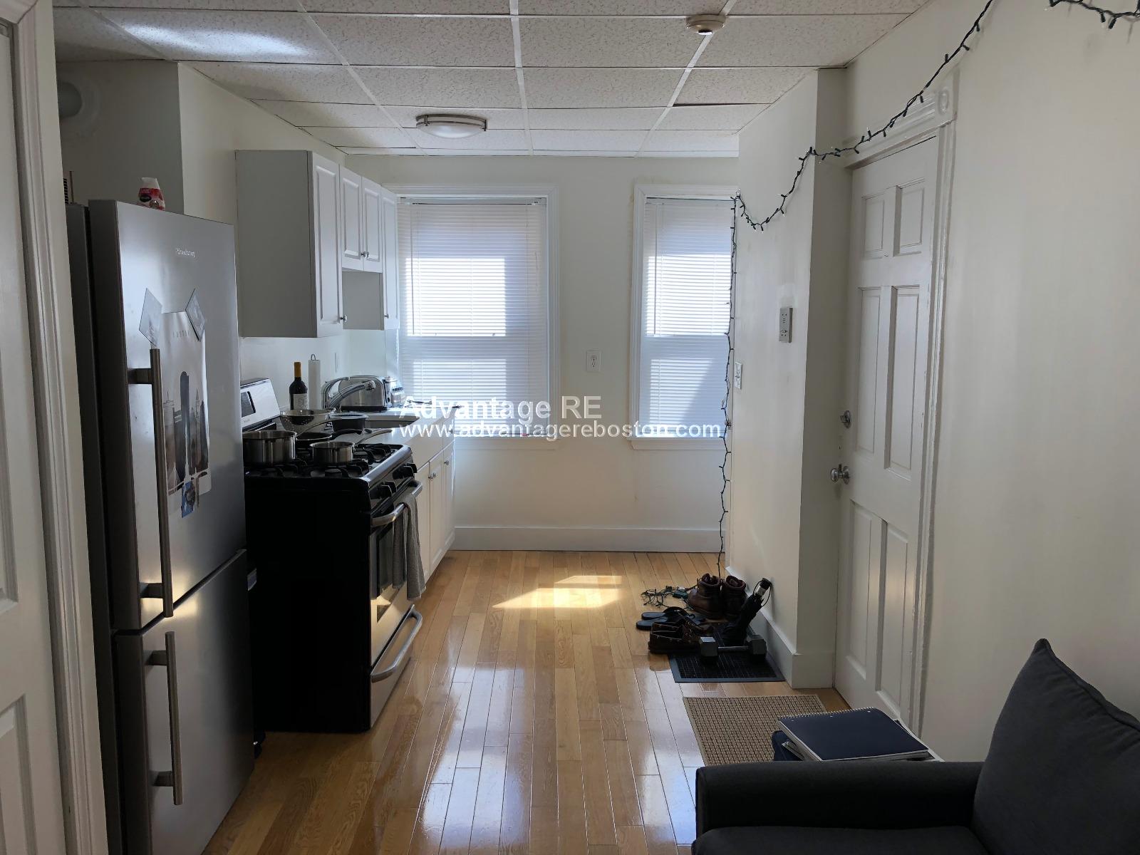 1 bed, 1 bath apartment for rent at 10 Wiget St Unit 8, North End — photo 6 of 19