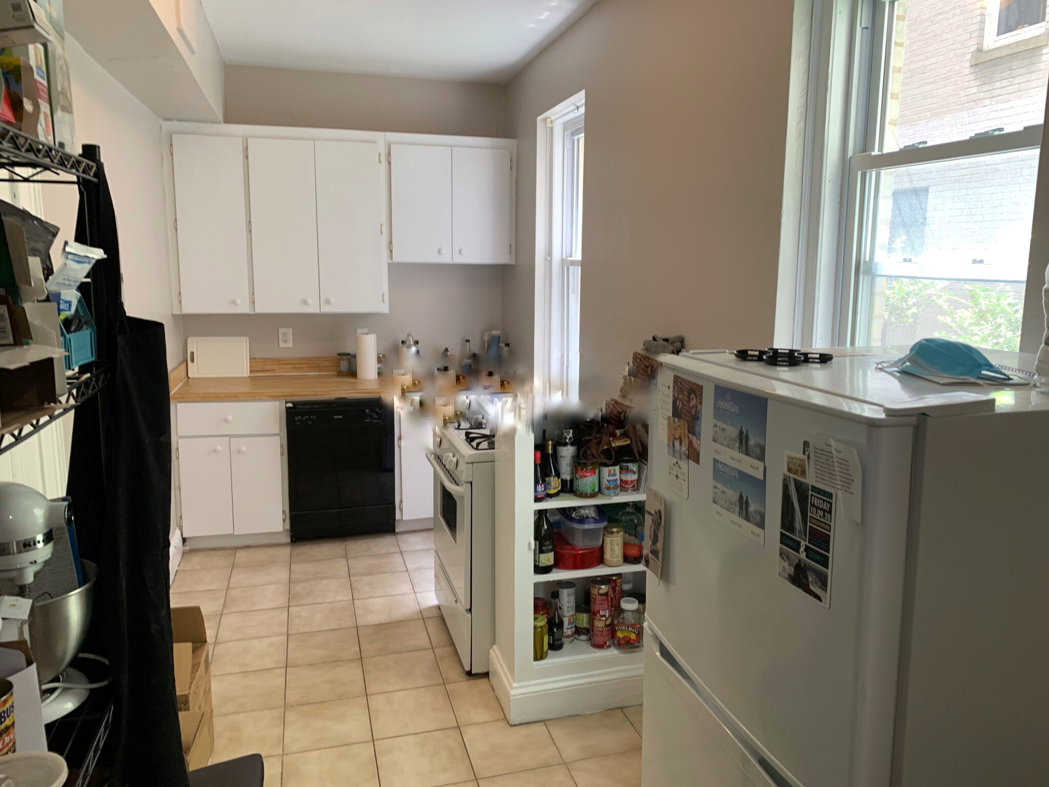 Studio bed, 1 bath apartment for rent at 27 Lanark Rd Unit 1, Brighton