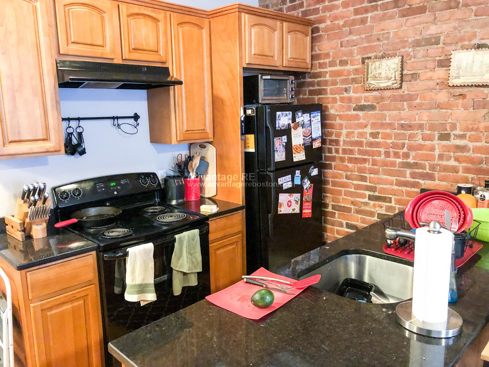 2 bed, 2 bath apartment for rent at 23 Saint Lukes Rd Unit NA, Allston — photo 5 of 13