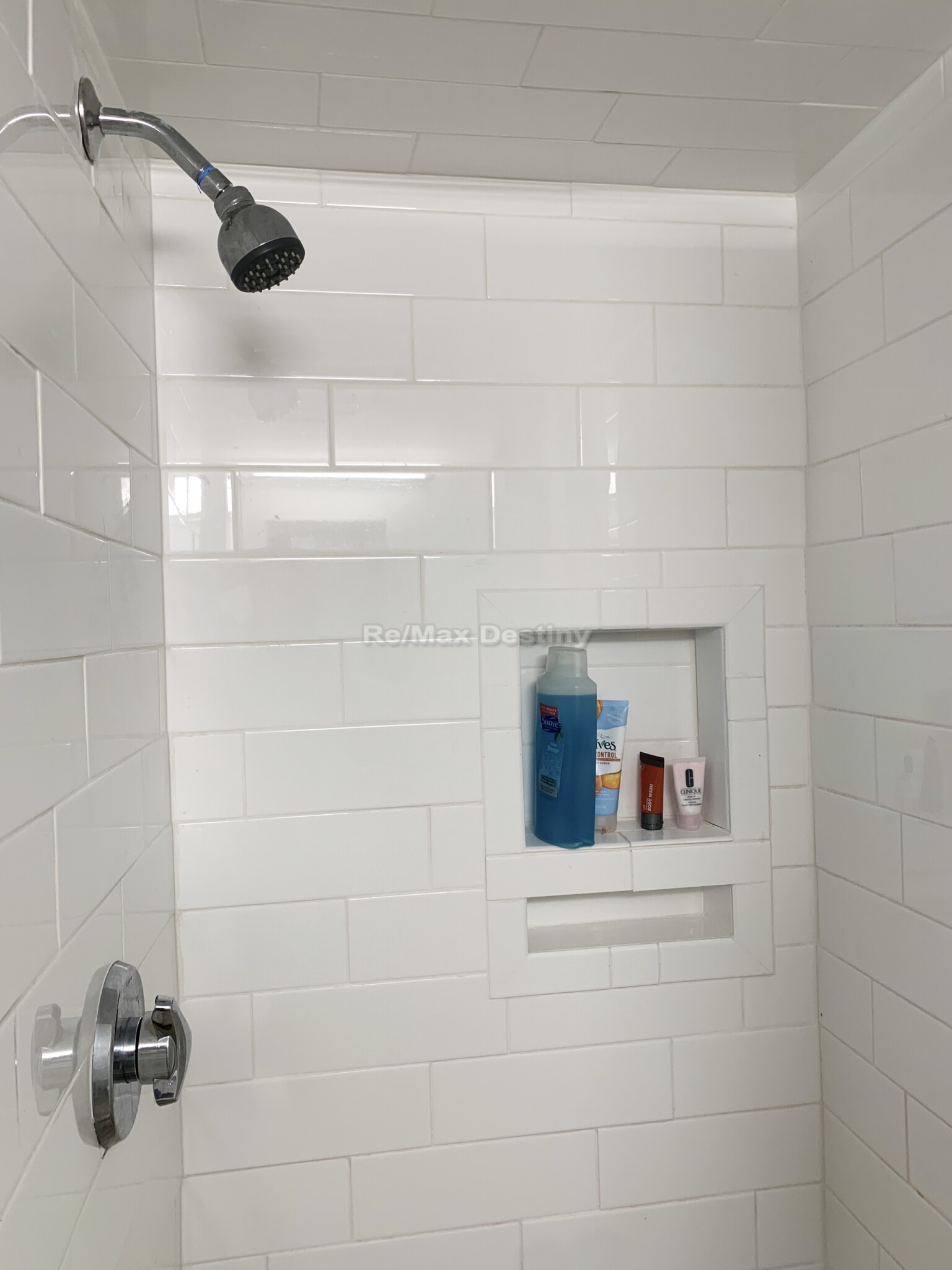 4 bed, 3 bath apartment for rent at 162 Saratoga St Unit 1, East Boston — photo 18 of 22