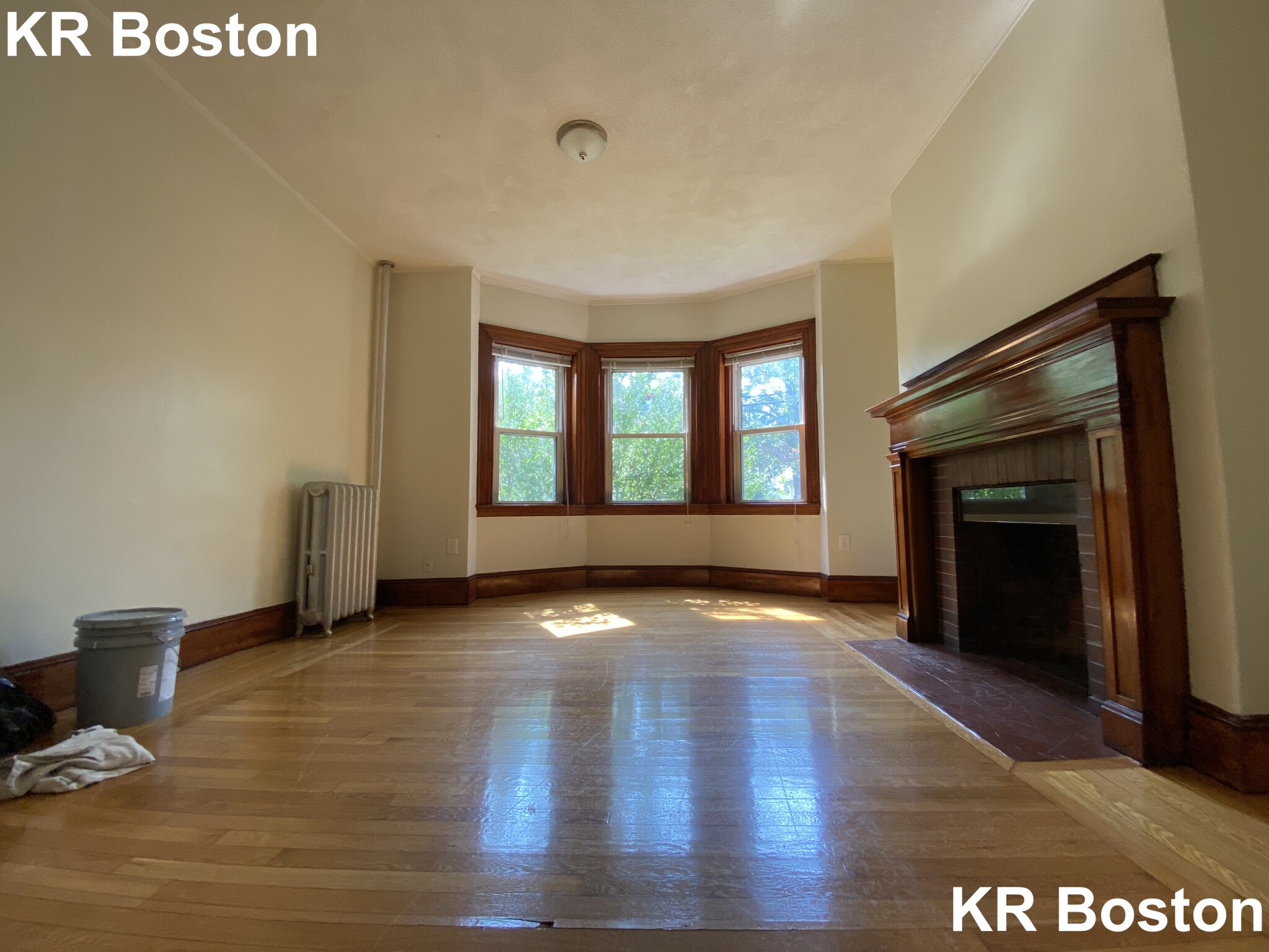 4 bed, 1 bath apartment for rent at 167 Summer Unit 2, Winter Hill — photo 2 of 14