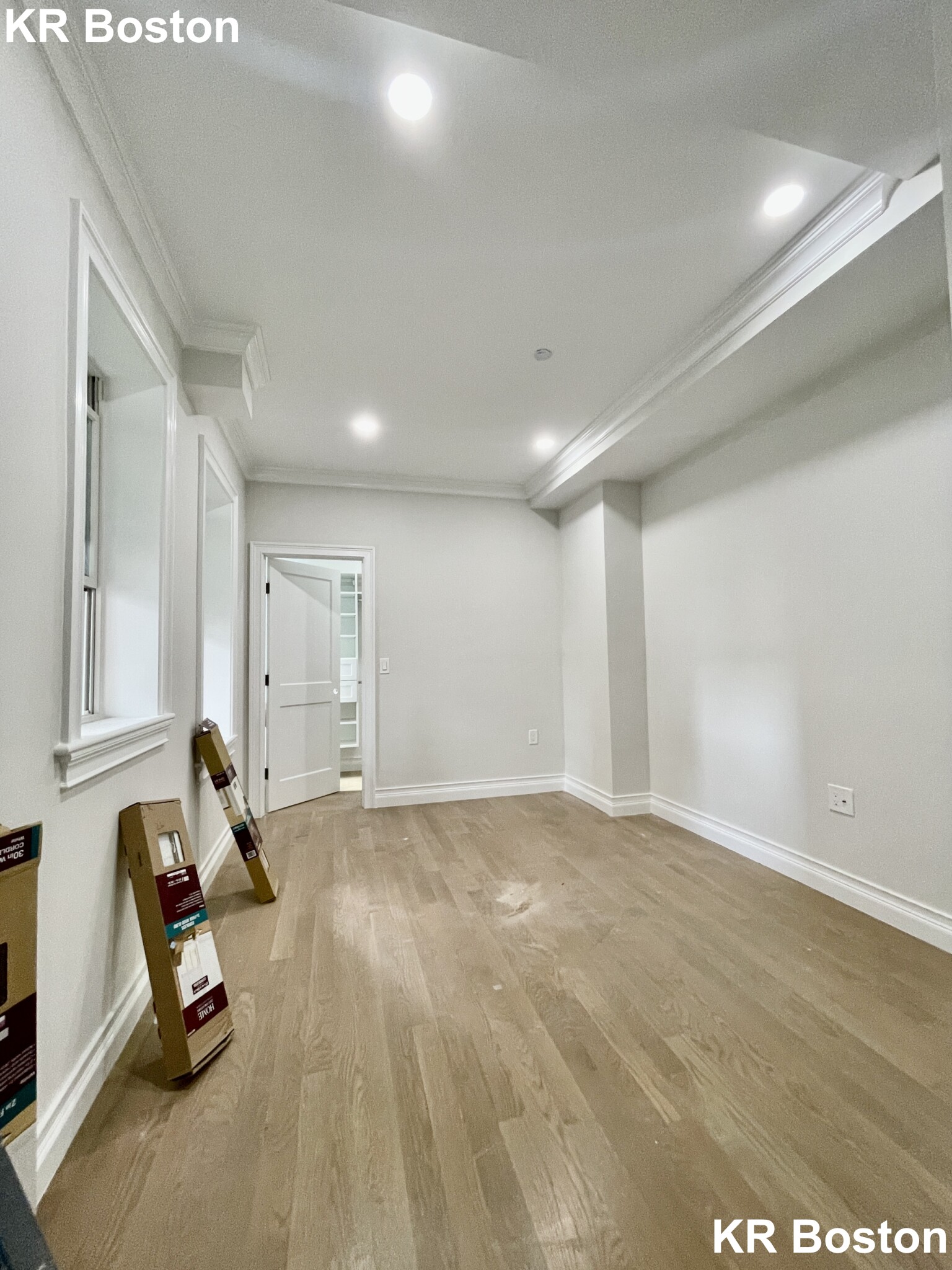 4 bed, 2 bath apartment for rent at 23 Mount Hood Rd Unit 2, Brighton — photo 3 of 7