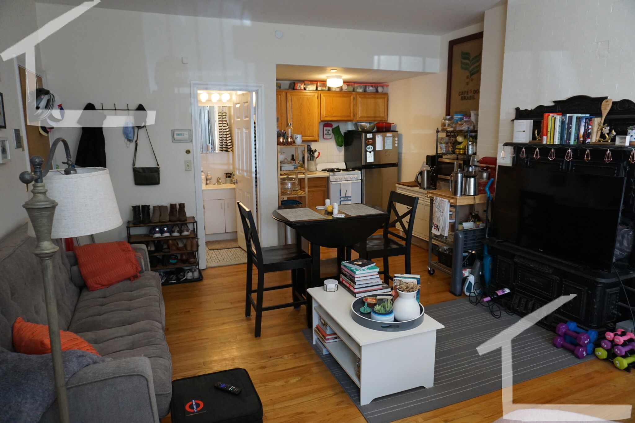 Studio bed, 1 bath apartment for rent at 901 Beacon St Unit B2, Fenway