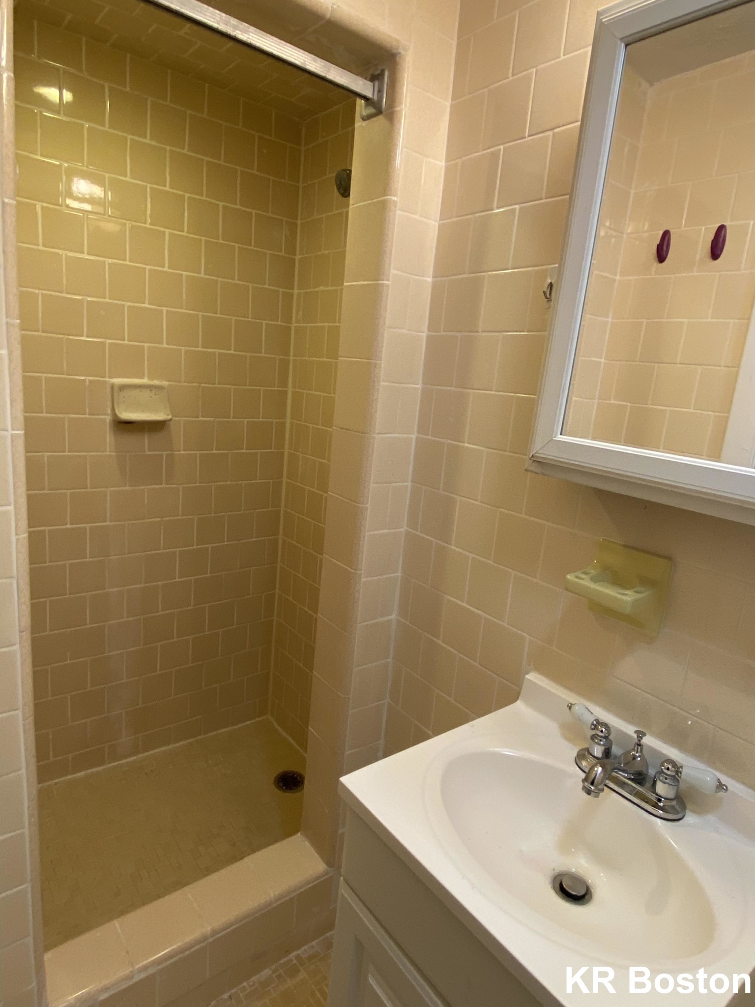 Studio bed, 1 bath apartment for rent at 16 Armington St Unit 25, Allston — photo 3 of 5
