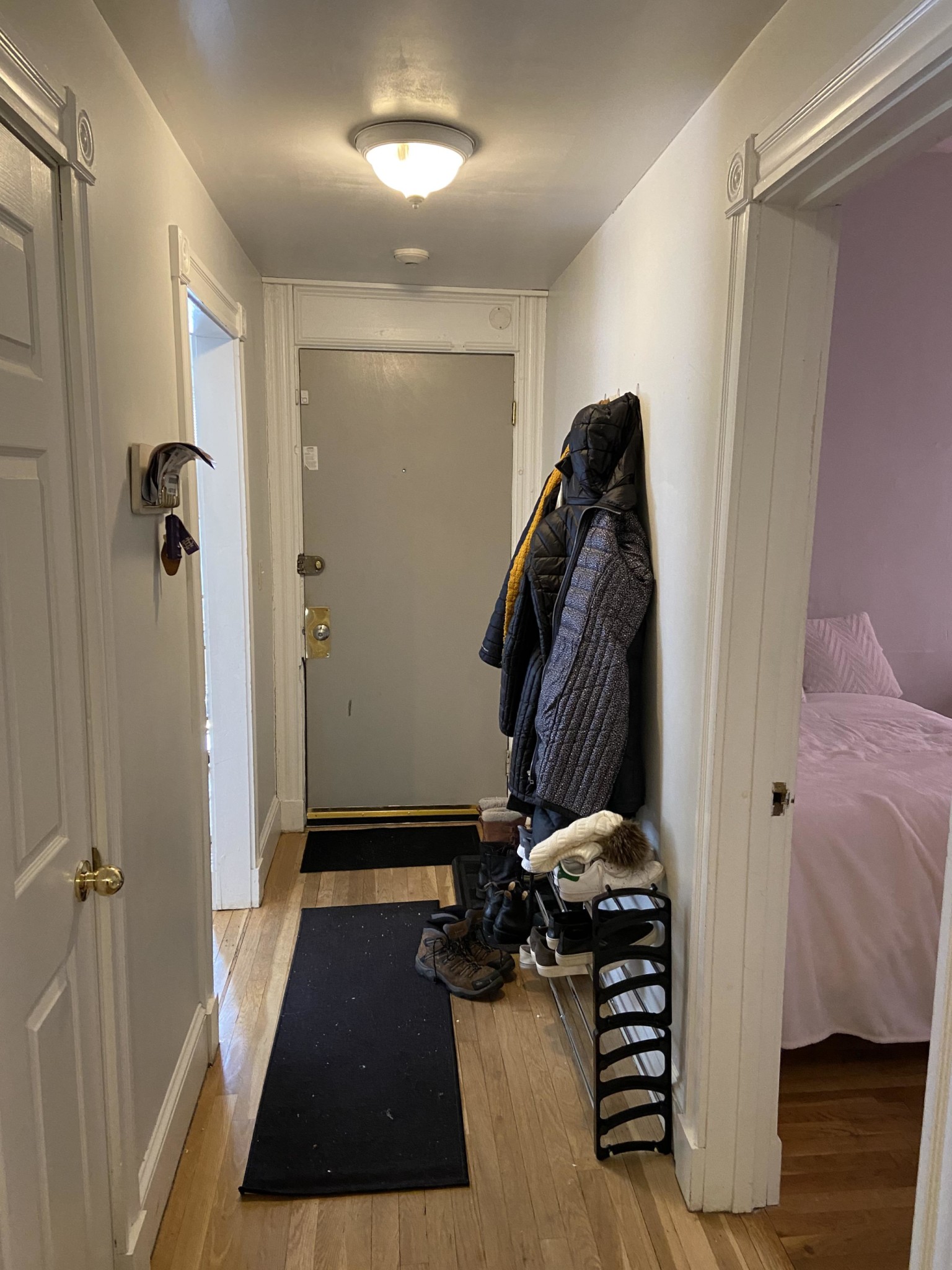 4 bed, 1 bath apartment for rent at 197 Green Unit 3, Central Square — photo 9 of 19