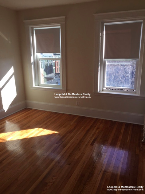 1 bed, 1 bath apartment for rent at 128 Allston St Unit 1SIDE, Allston