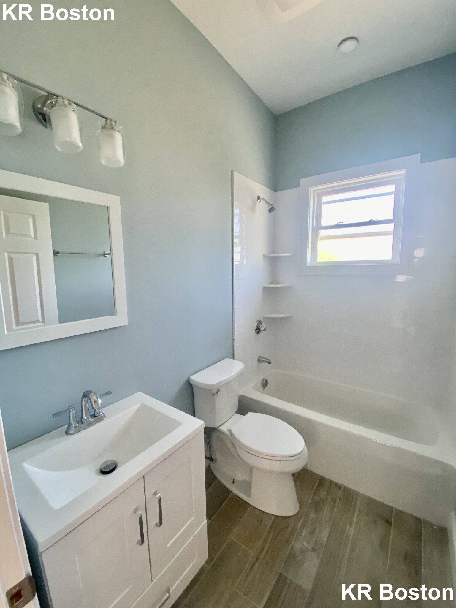 4 bed, 2 bath apartment for rent at 123 Cross St Unit 3L, Prospect Hill — photo 4 of 12
