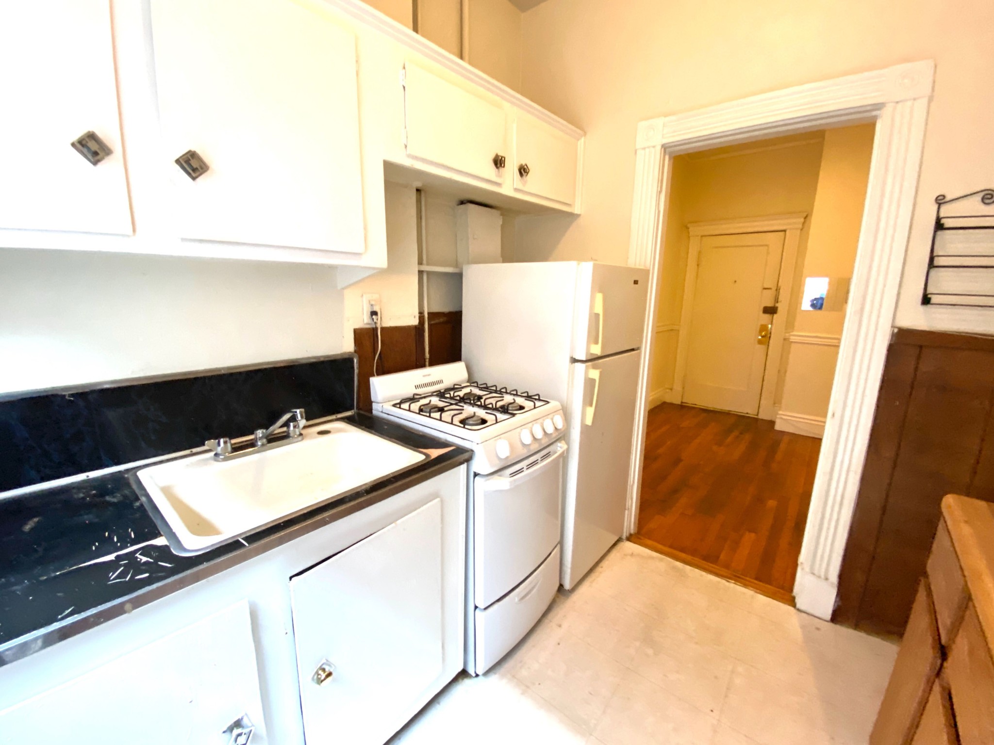 Studio bed, 1 bath apartment for rent at 8 Walbridge St Unit 2, Allston — photo 13 of 14