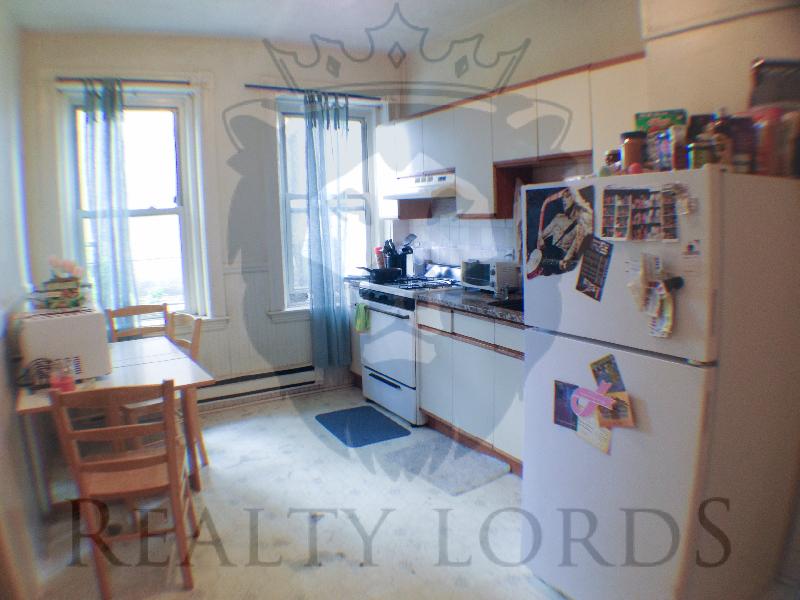 1 split bed, 1 bath apartment for rent at 68 Harvard Ave Unit 2, Allston