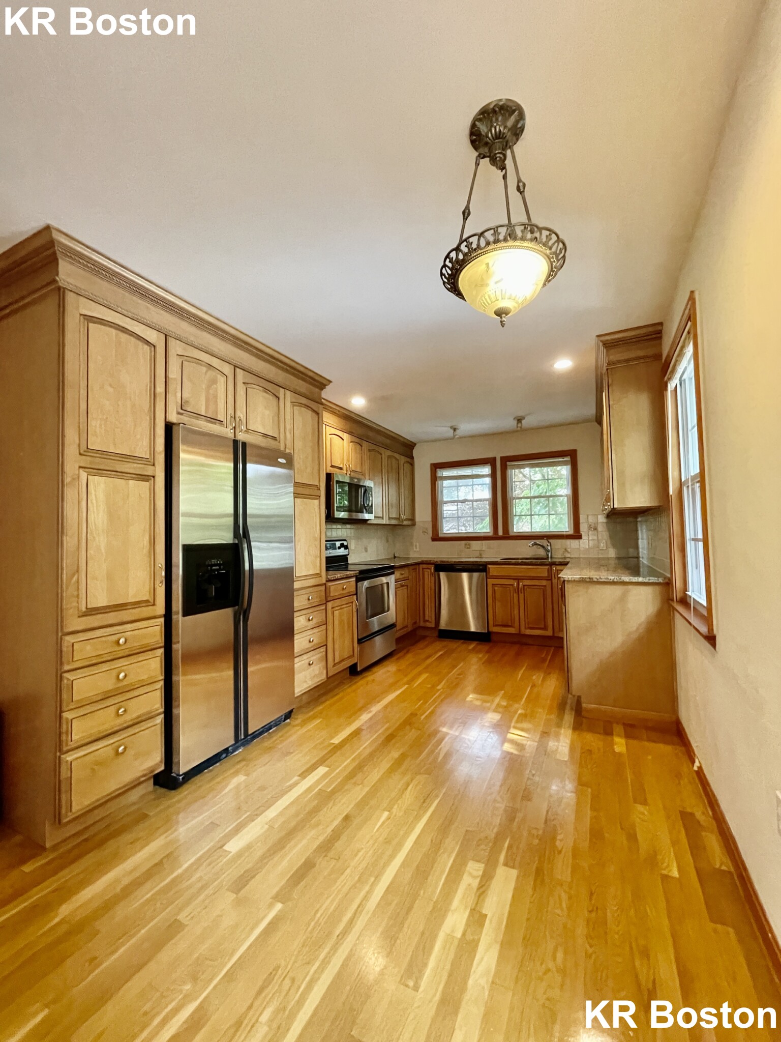 5 bed, 2.5 bath apartment for rent at 51 Rawson Rd Unit 0, Brookline Hills — photo 4 of 16