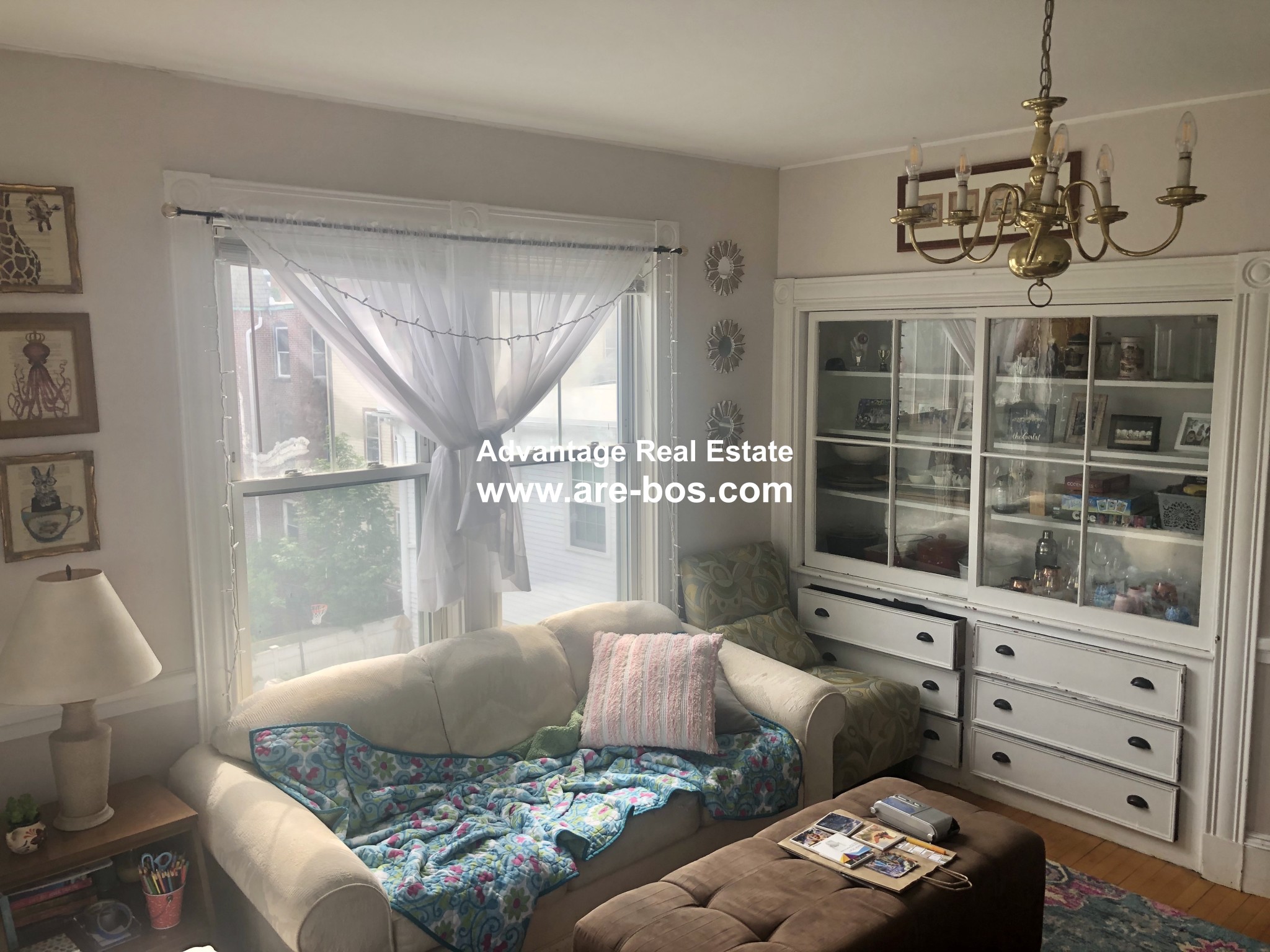 4 bed, 1 bath apartment for rent at 68 Boylston St Unit 6, Brookline Village — photo 3 of 17