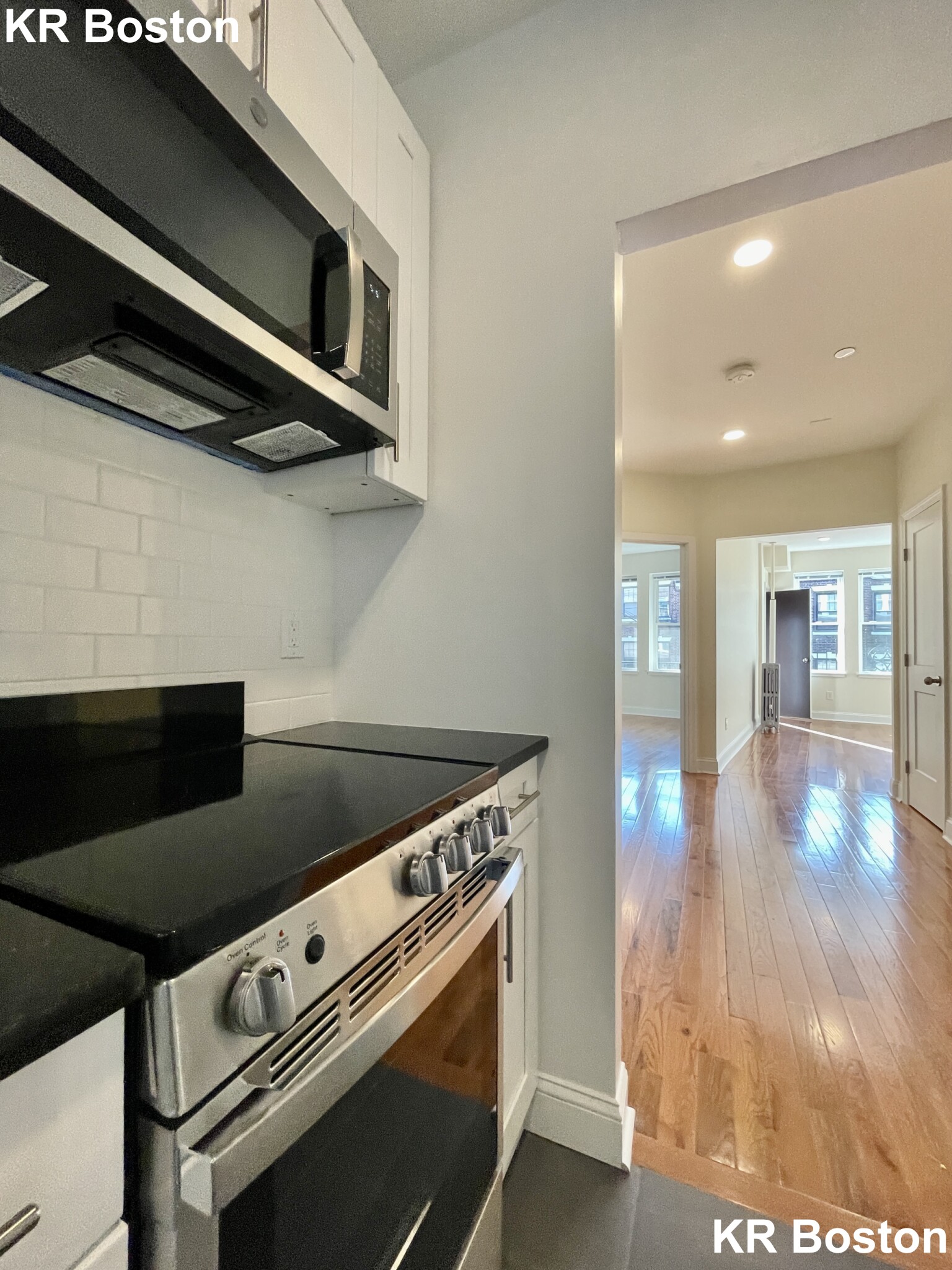 2 bed, 1 bath apartment for rent at 110 Sutherland Rd Unit N, Brighton — photo 4 of 16