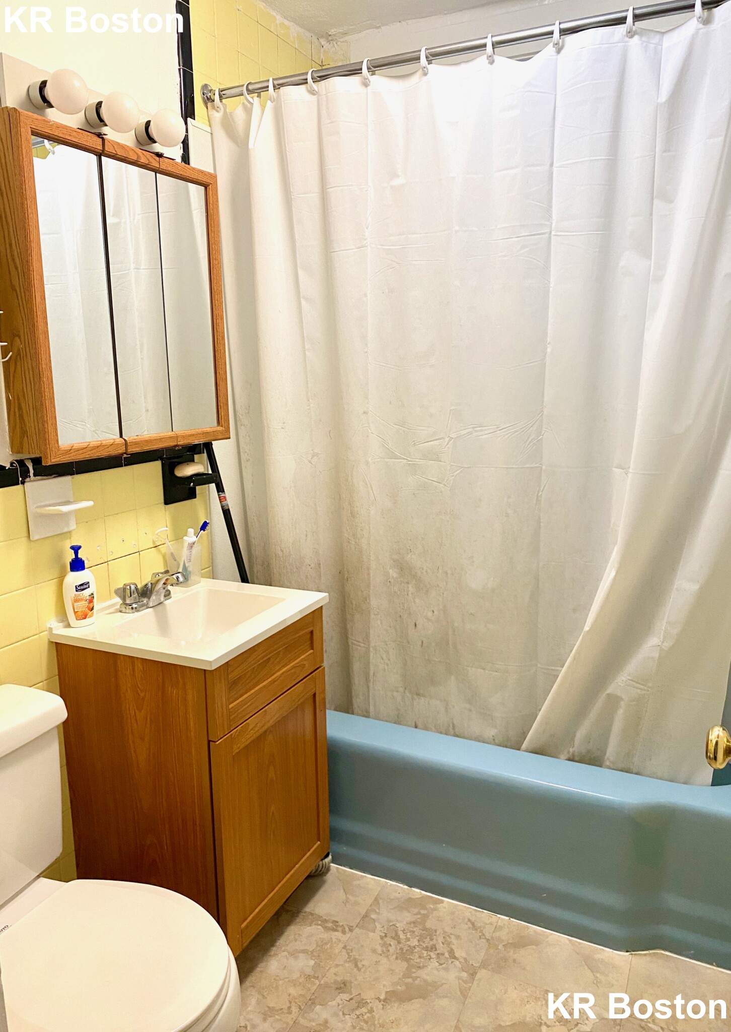 1 bed, 1 bath apartment for rent at 7 Egremont Rd Unit A, Brighton — photo 4 of 7