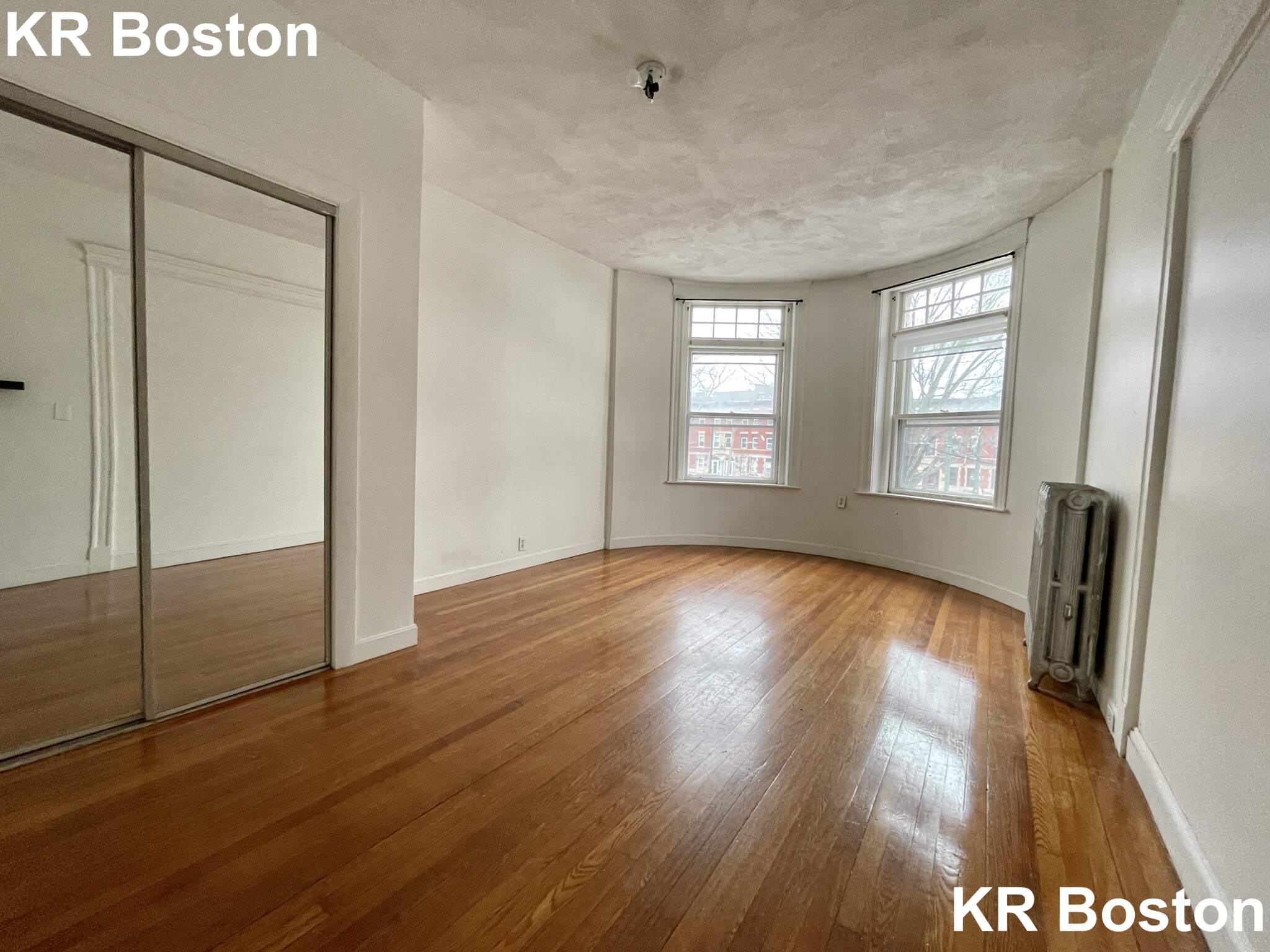 5 bed, 2 bath apartment for rent at 1900 Beacon St Unit 2, Chestnut Hill — photo 12 of 17
