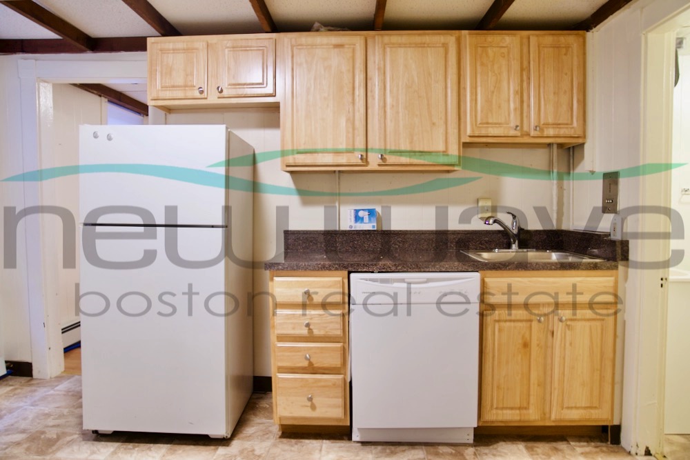 Studio bed, 1 bath apartment for rent at 232 Cambridge St Unit 10, Beacon Hill — photo 2 of 7