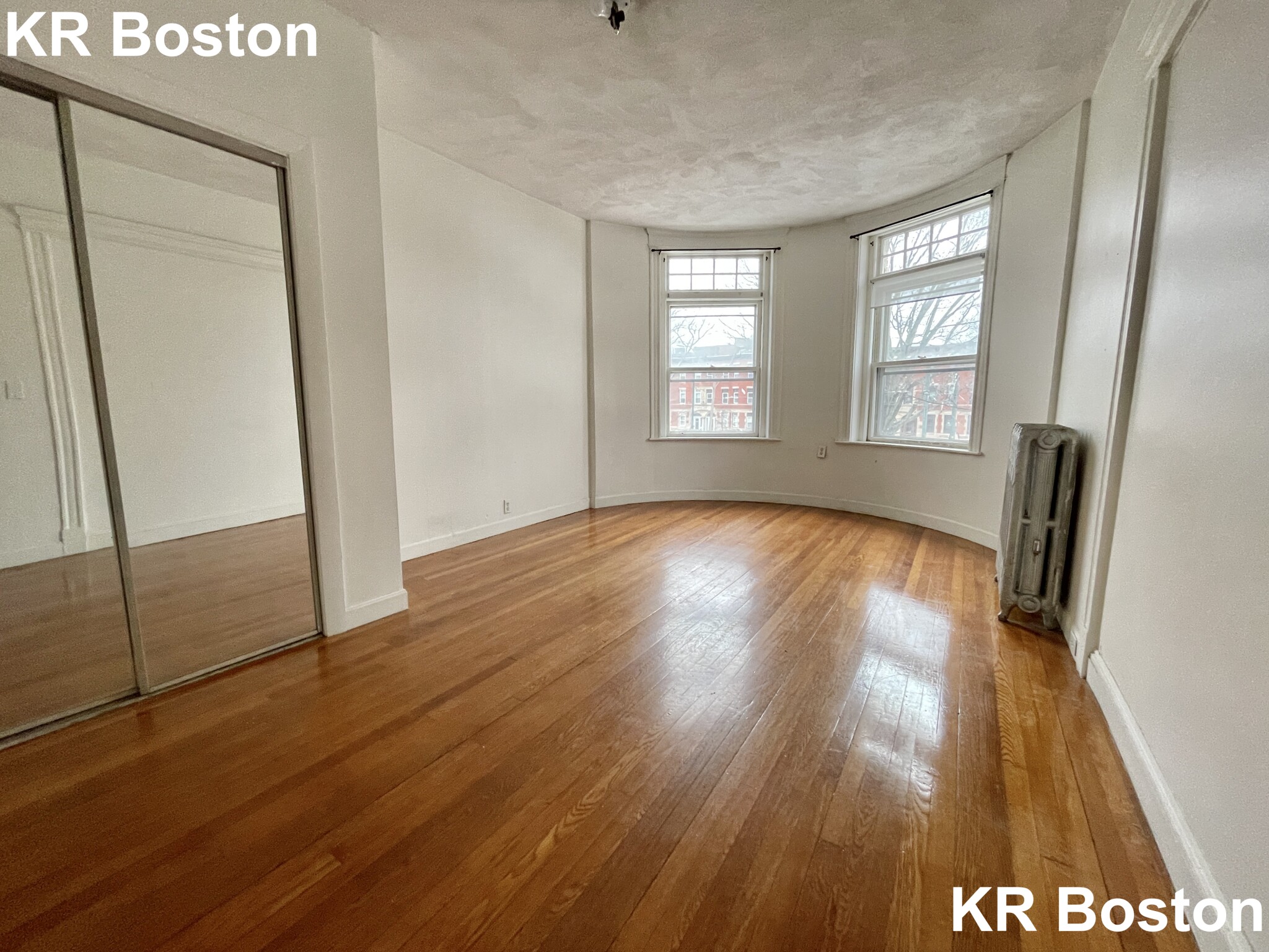 5 bed, 2 bath apartment for rent at 1900 Beacon St Unit 2, Chestnut Hill — photo 14 of 17