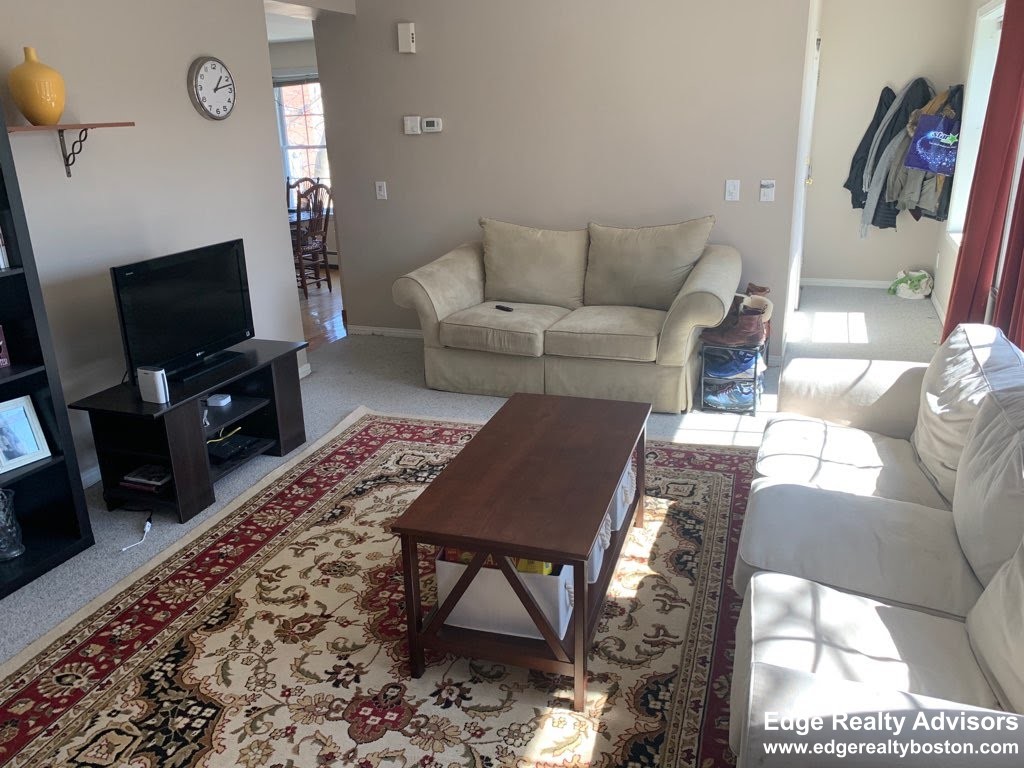 4 bed, 2.5 bath apartment for rent at 16 Lanark Rd Unit 1, Brighton — photo 3 of 5