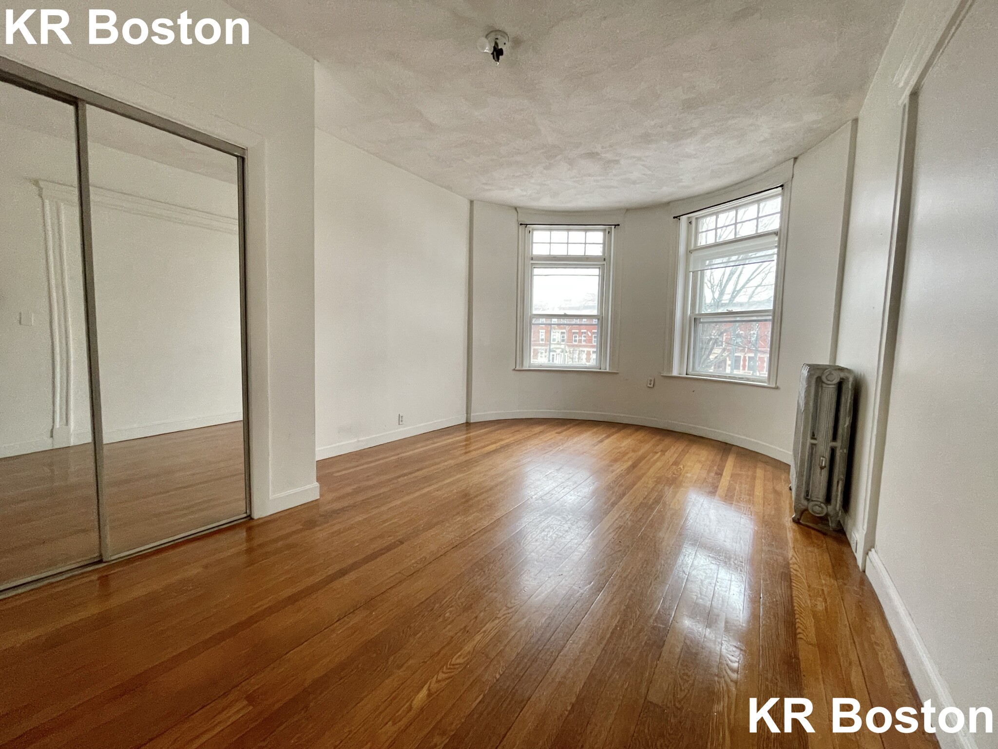 5 bed, 2 bath apartment for rent at 1900 Beacon St Unit 2, Chestnut Hill — photo 15 of 17