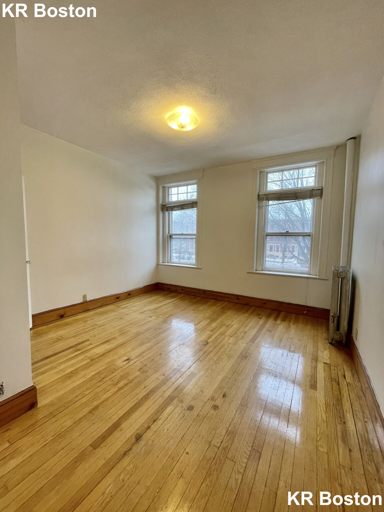 5 bed, 2 bath apartment for rent at 1900 Beacon St Unit 2, Chestnut Hill — photo 17 of 17