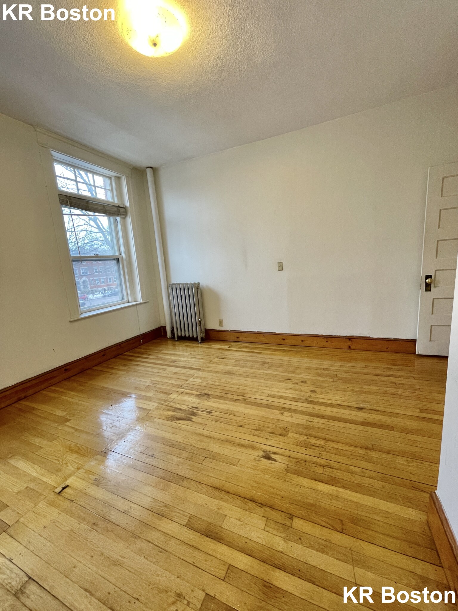 5 bed, 2 bath apartment for rent at 1907 Beacon St Unit 2, Chestnut Hill — photo 14 of 20
