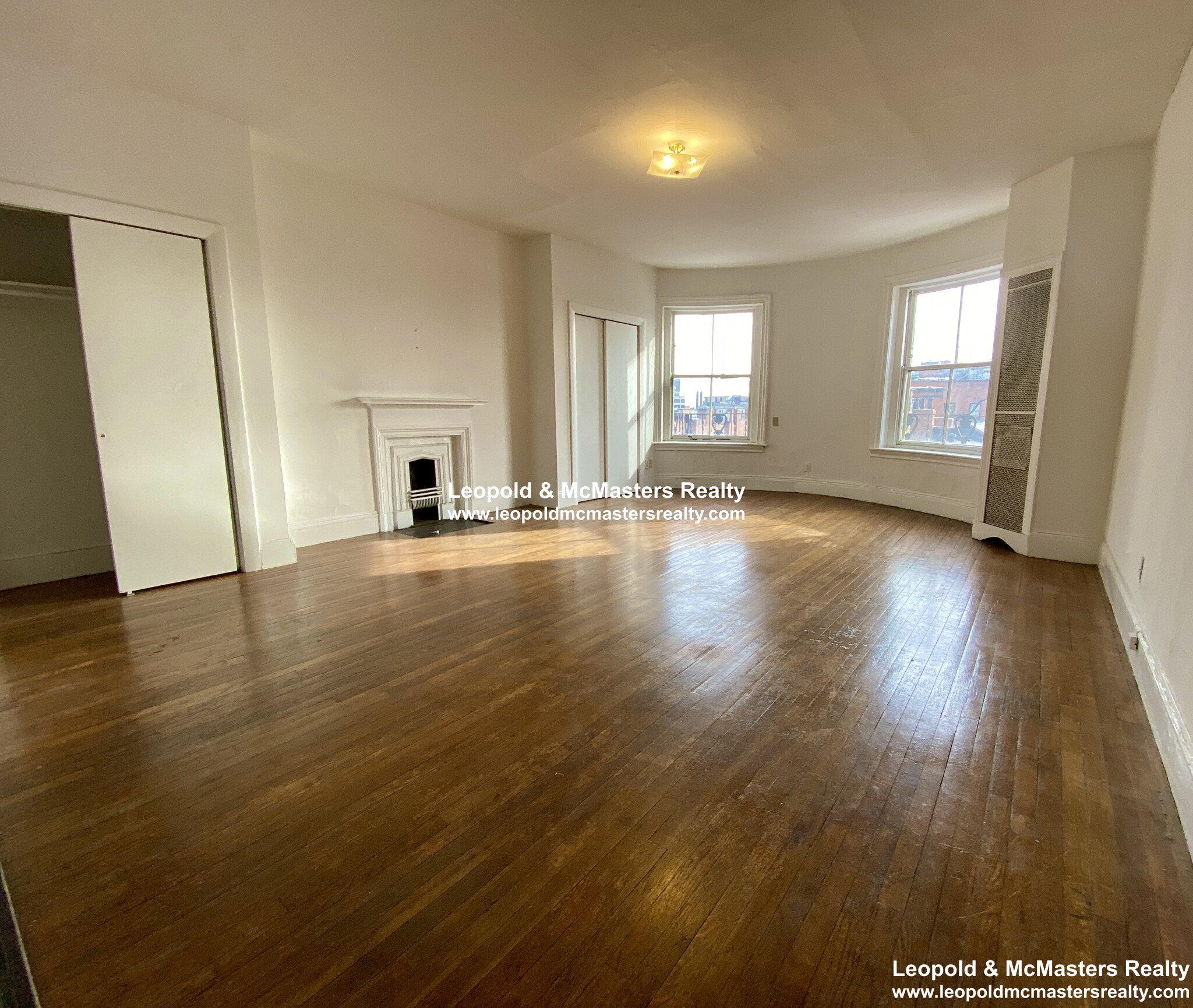 Studio bed, 1 bath apartment for rent at 24 Mount Vernon St Unit 502, Beacon Hill — photo 5 of 8