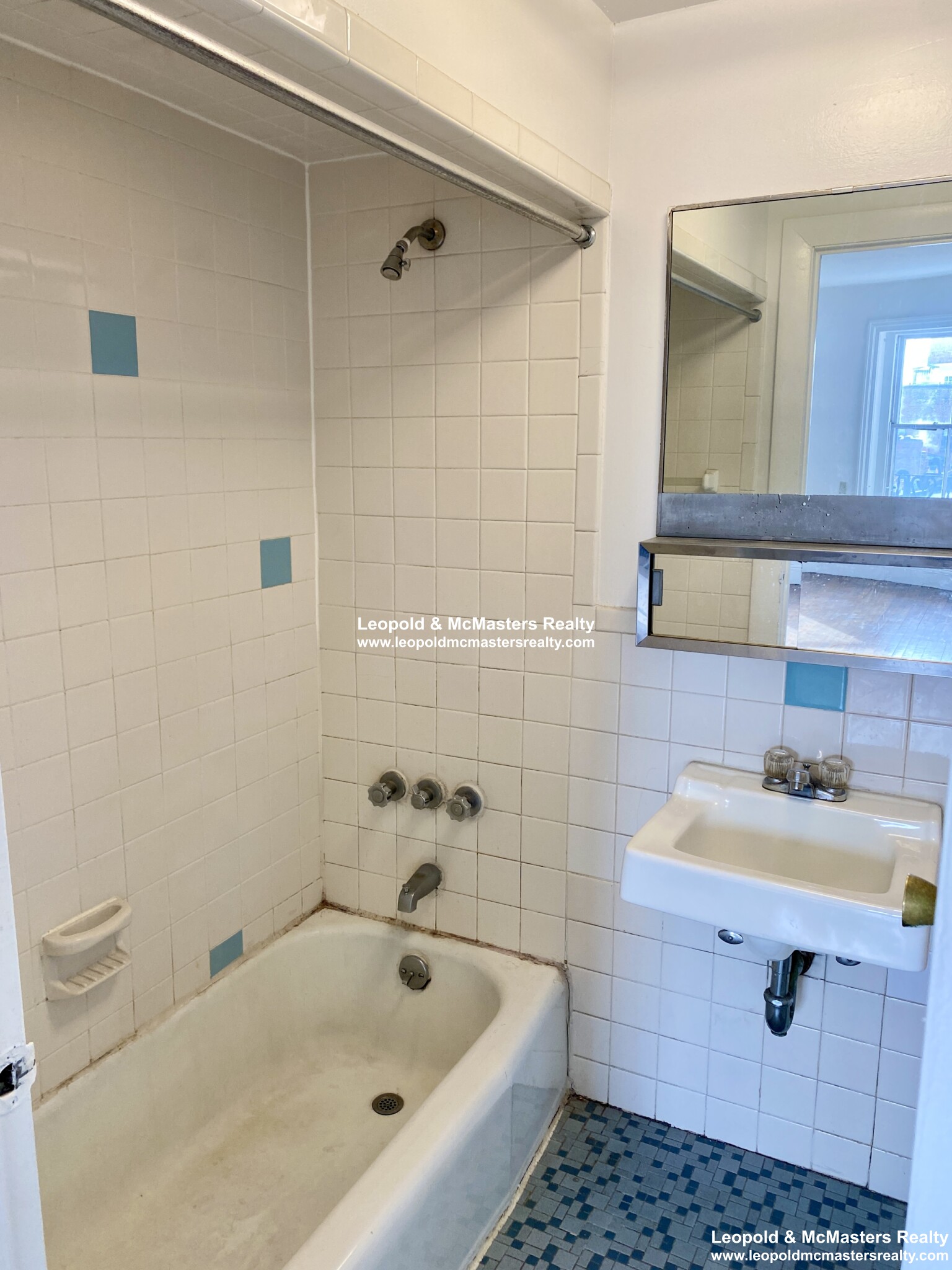 Studio bed, 1 bath apartment for rent at 24 Mount Vernon St Unit 502, Beacon Hill — photo 7 of 8