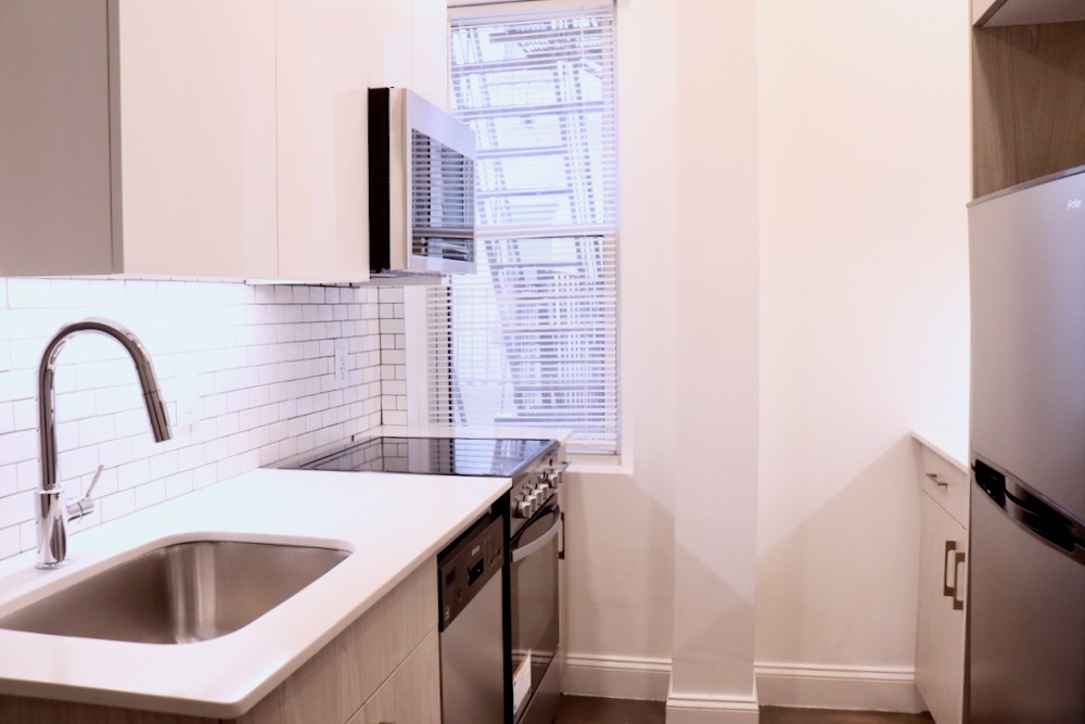 1 bed, 1 bath apartment for rent at 111 Park Dr Unit 32, Fenway — photo 2 of 12