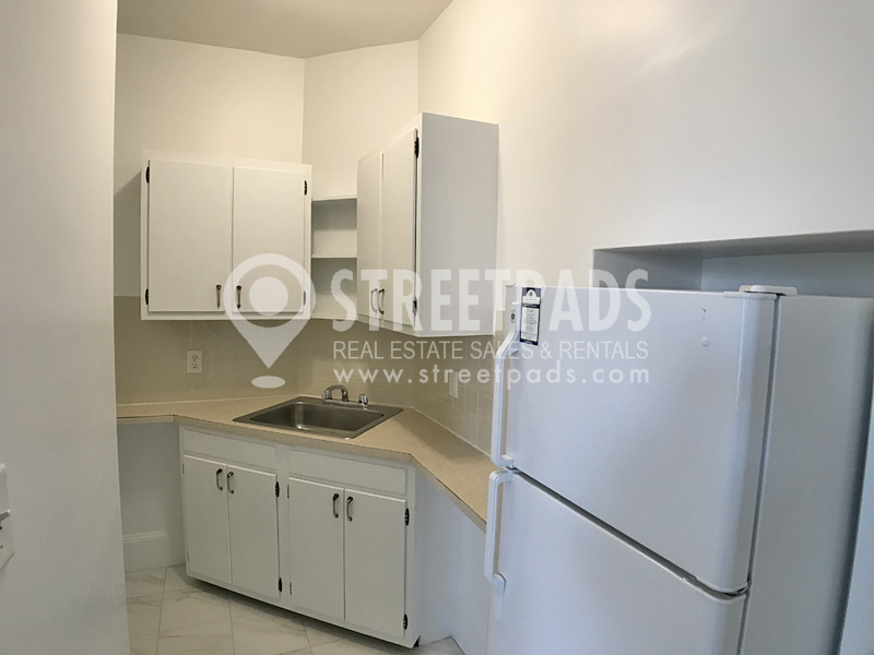 Studio bed, 1 bath apartment for rent at 1539 Beacon St Unit 23, Coolidge Corner — photo 1 of 14