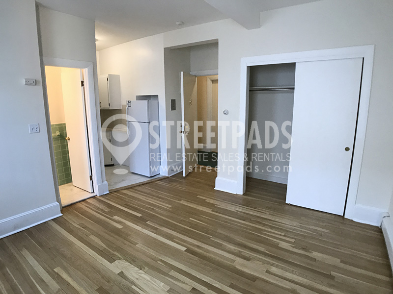 Studio bed, 1 bath apartment for rent at 1539 Beacon St Unit 23, Coolidge Corner — photo 7 of 14