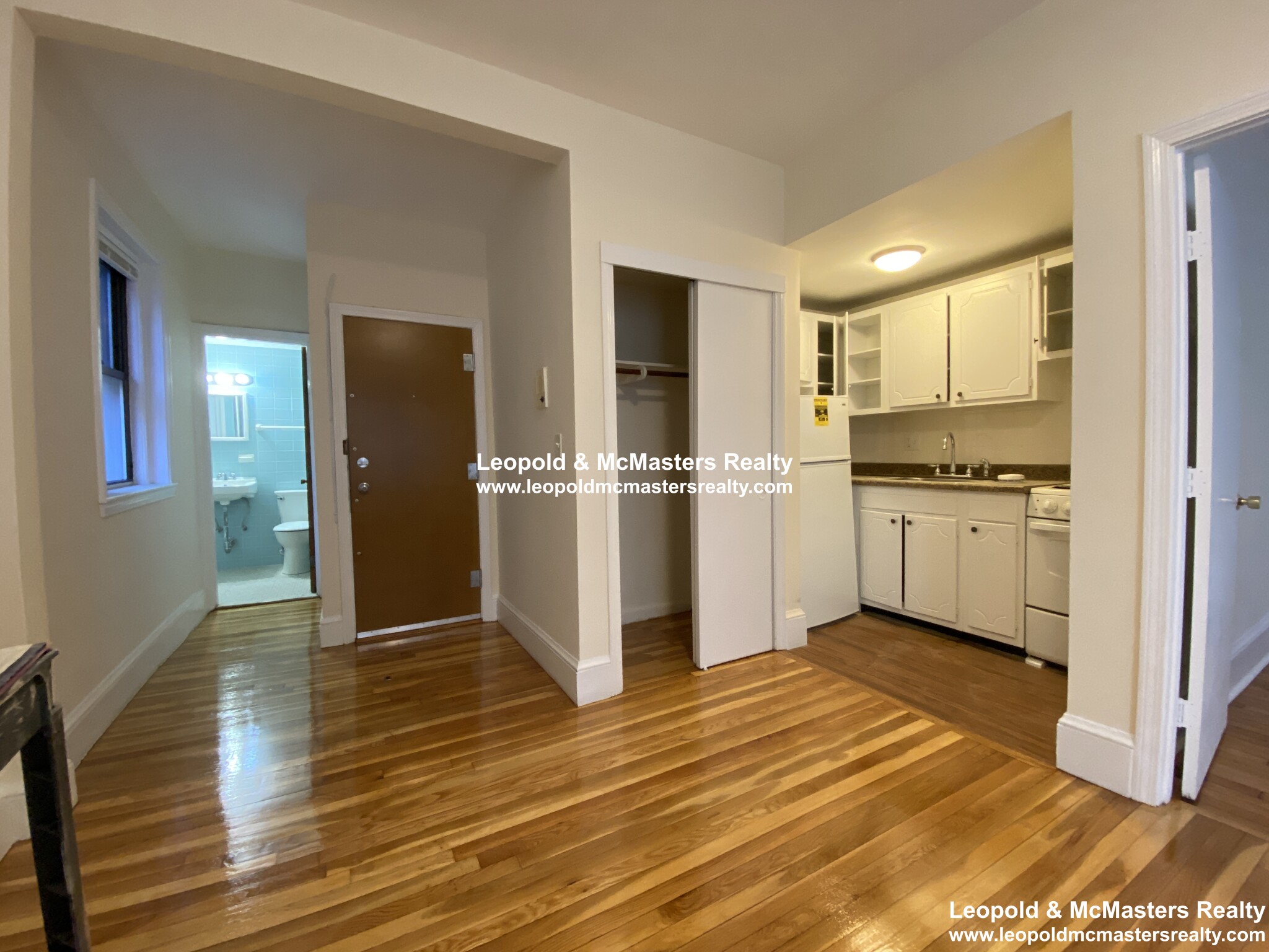 1 bed, 1 bath apartment for rent at 1315 Commonwealth Ave Unit 307U, Allston — photo 2 of 11