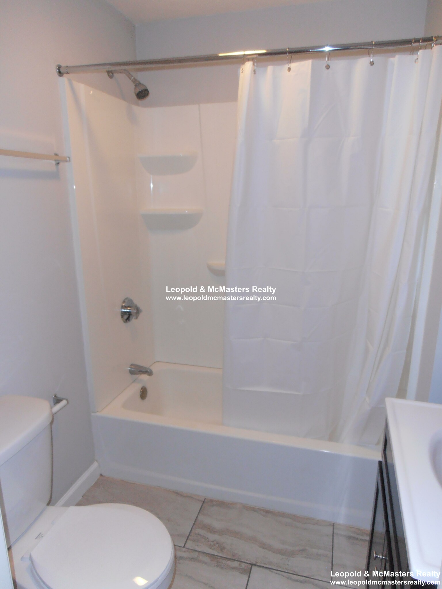 3 bed, 2 bath apartment for rent at 105 Sydney Unit 2 St., Dorchester — photo 10 of 14