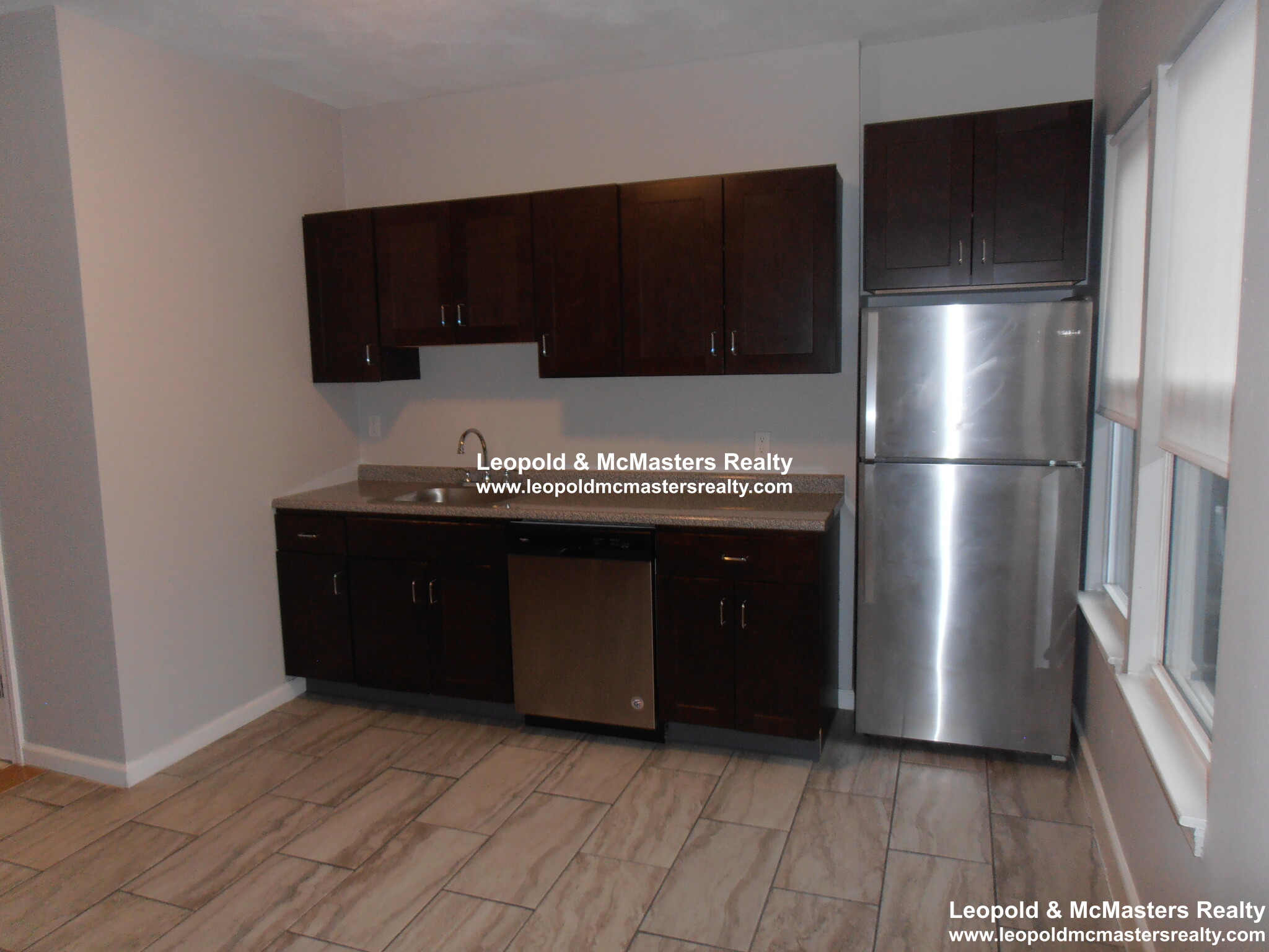 3 bed, 2 bath apartment for rent at 105 Sydney Unit 2 St., Dorchester — photo 7 of 14