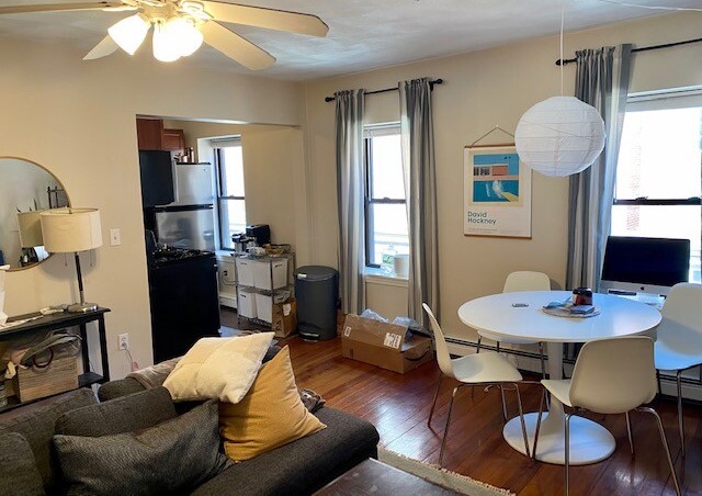 2 bed, 1 bath apartment for rent at 10 Hull St Unit 2, North End — photo 2 of 18