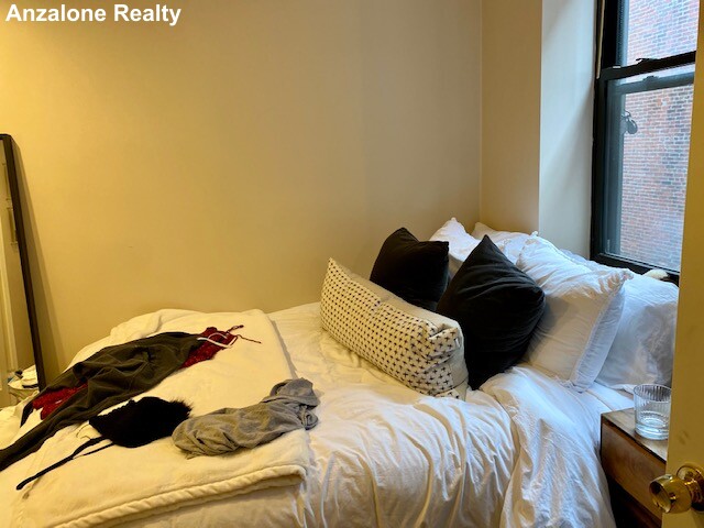 2 bed, 1 bath apartment for rent at 10 Hull St Unit 2, North End — photo 9 of 18