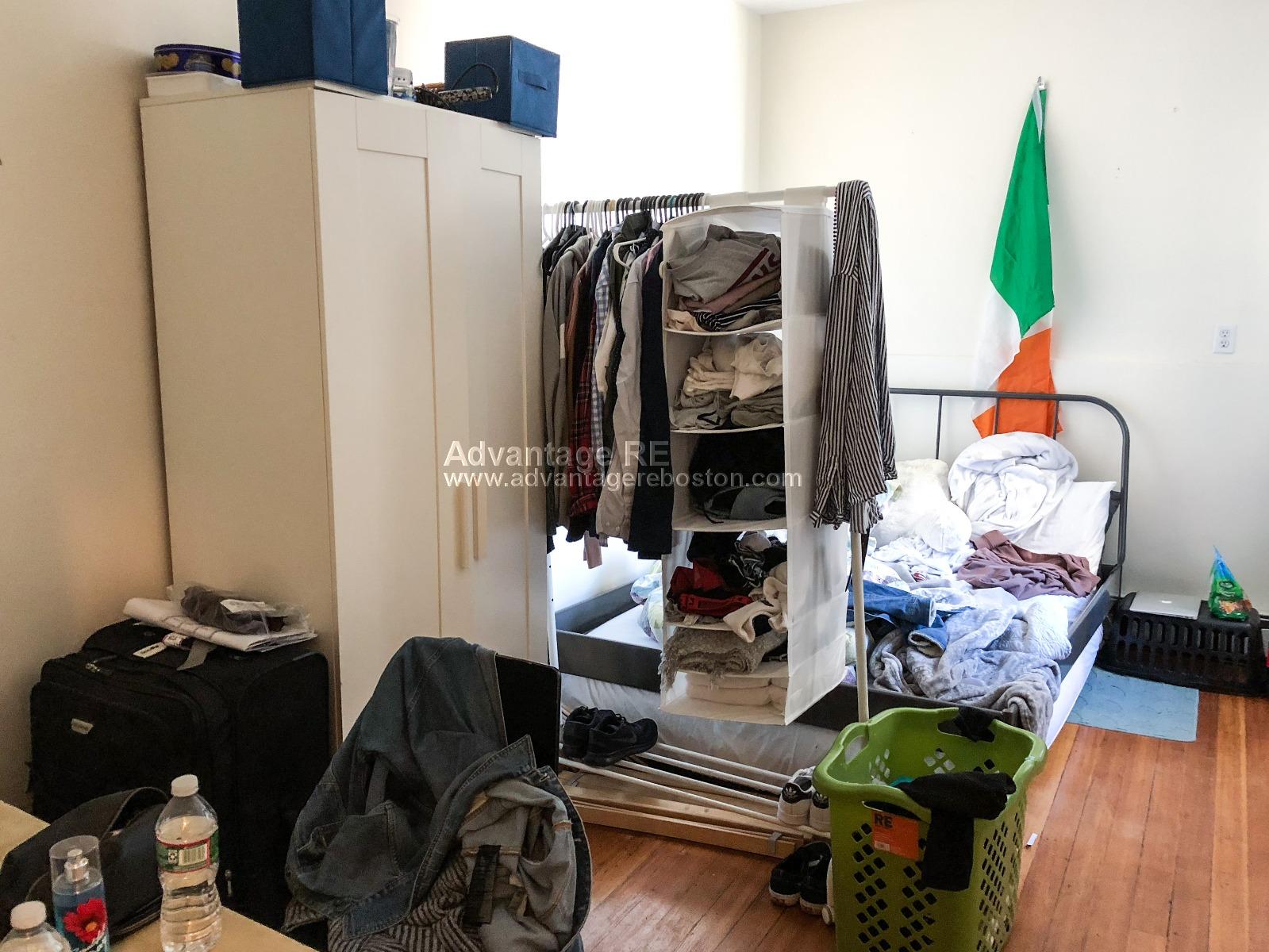 4 bed, 1.5 bath apartment for rent at 1657 Commonwealth Ave Unit 20, Brighton — photo 8 of 15