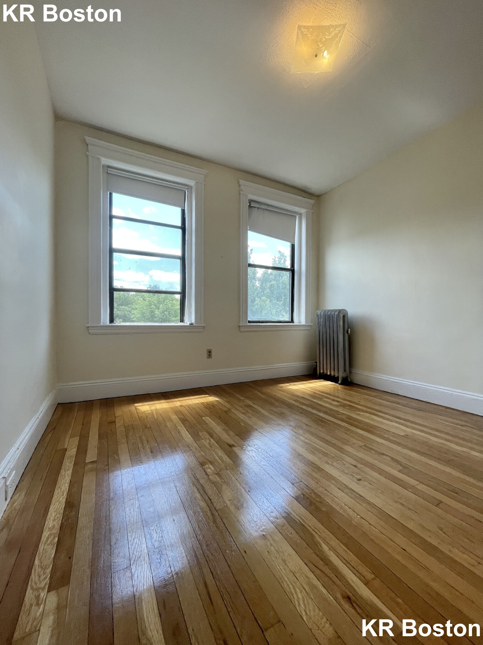 Studio bed, 1 bath apartment for rent at 1152 Commonwealth Ave Unit 14, Brighton — photo 5 of 8