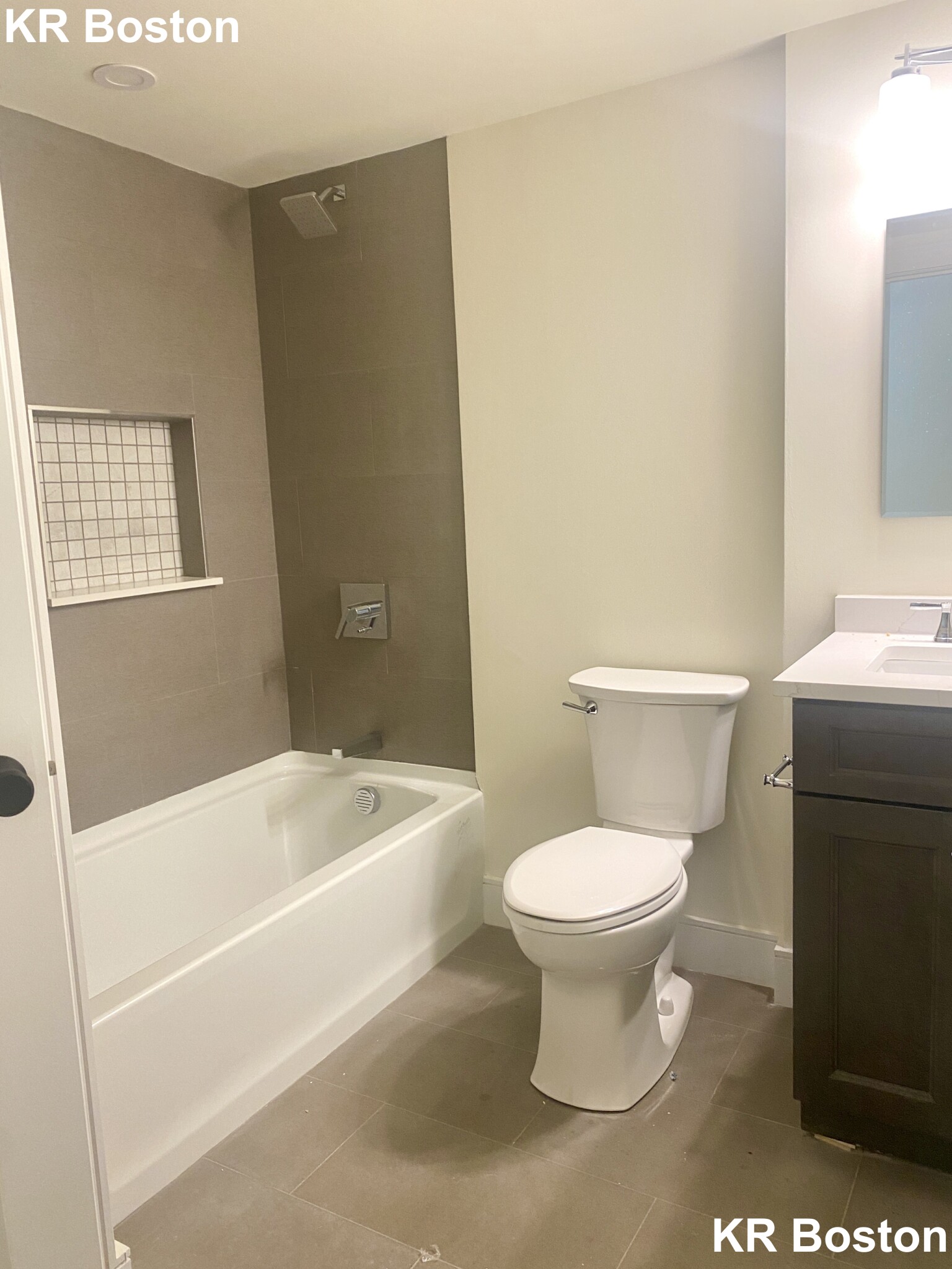 3 bed, 2.5 bath apartment for rent at 69 Cameron St Unit 1, Brookline Village — photo 5 of 16