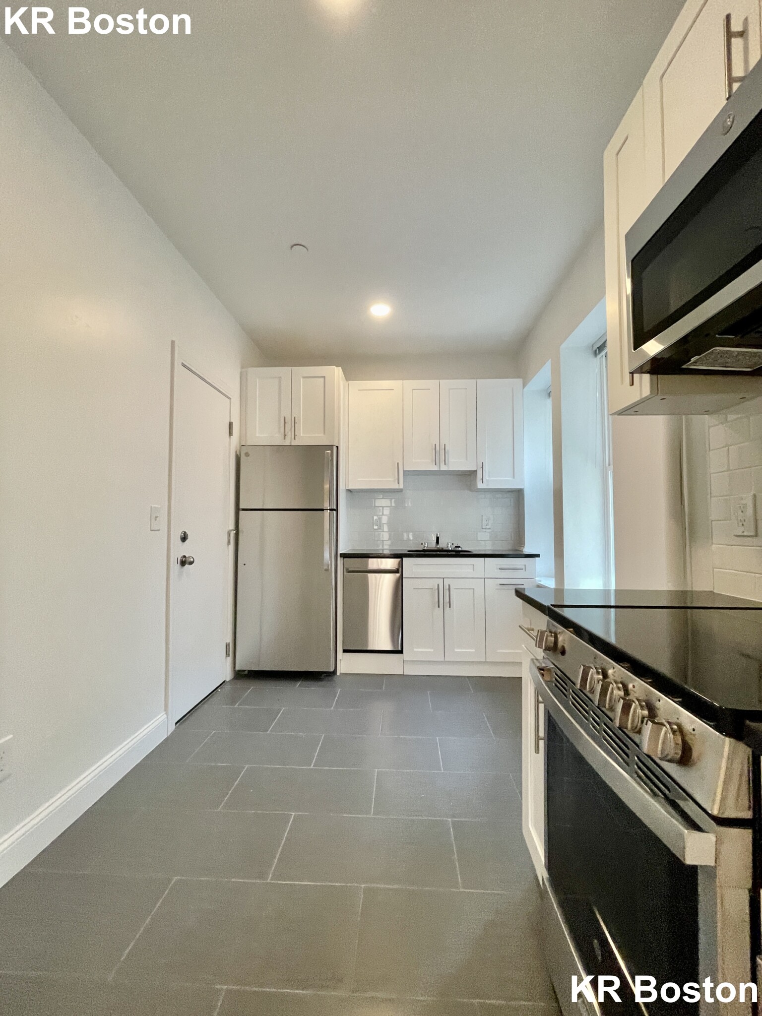 2 bed, 1 bath apartment for rent at 116 Sutherland Rd Unit N, Brighton — photo 5 of 16
