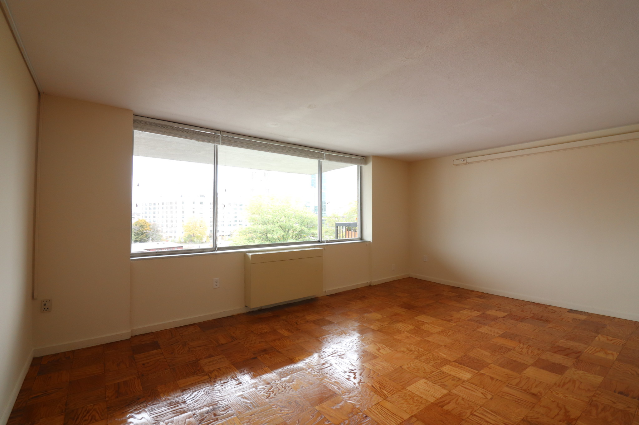 Studio bed, 1 bath apartment for rent at 101 Monmouth St Unit 180, Longwood — photo 2 of 8
