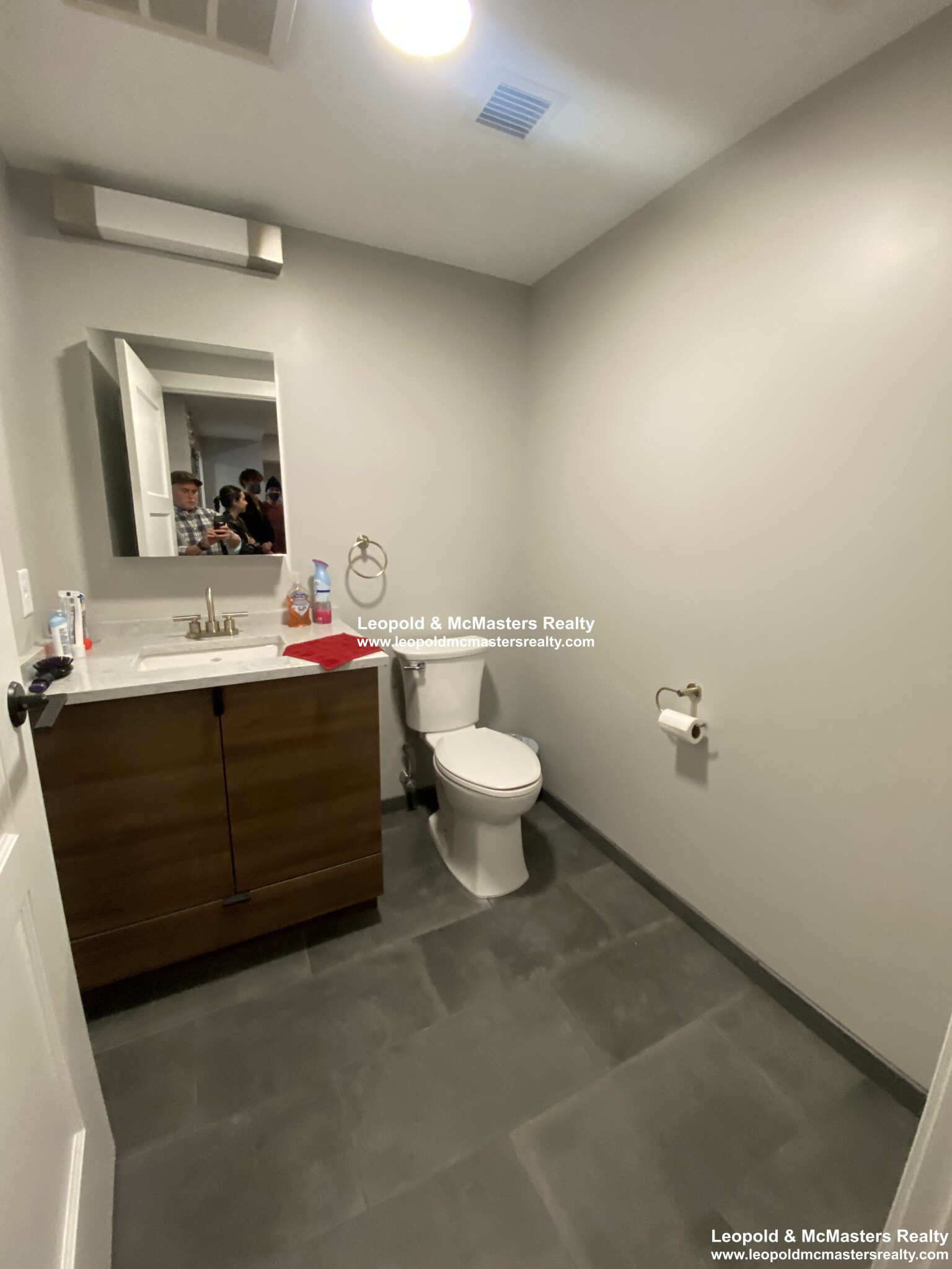 3 bed, 1 bath apartment for rent at 100 Hemenway St Unit 208, Fenway — photo 3 of 6