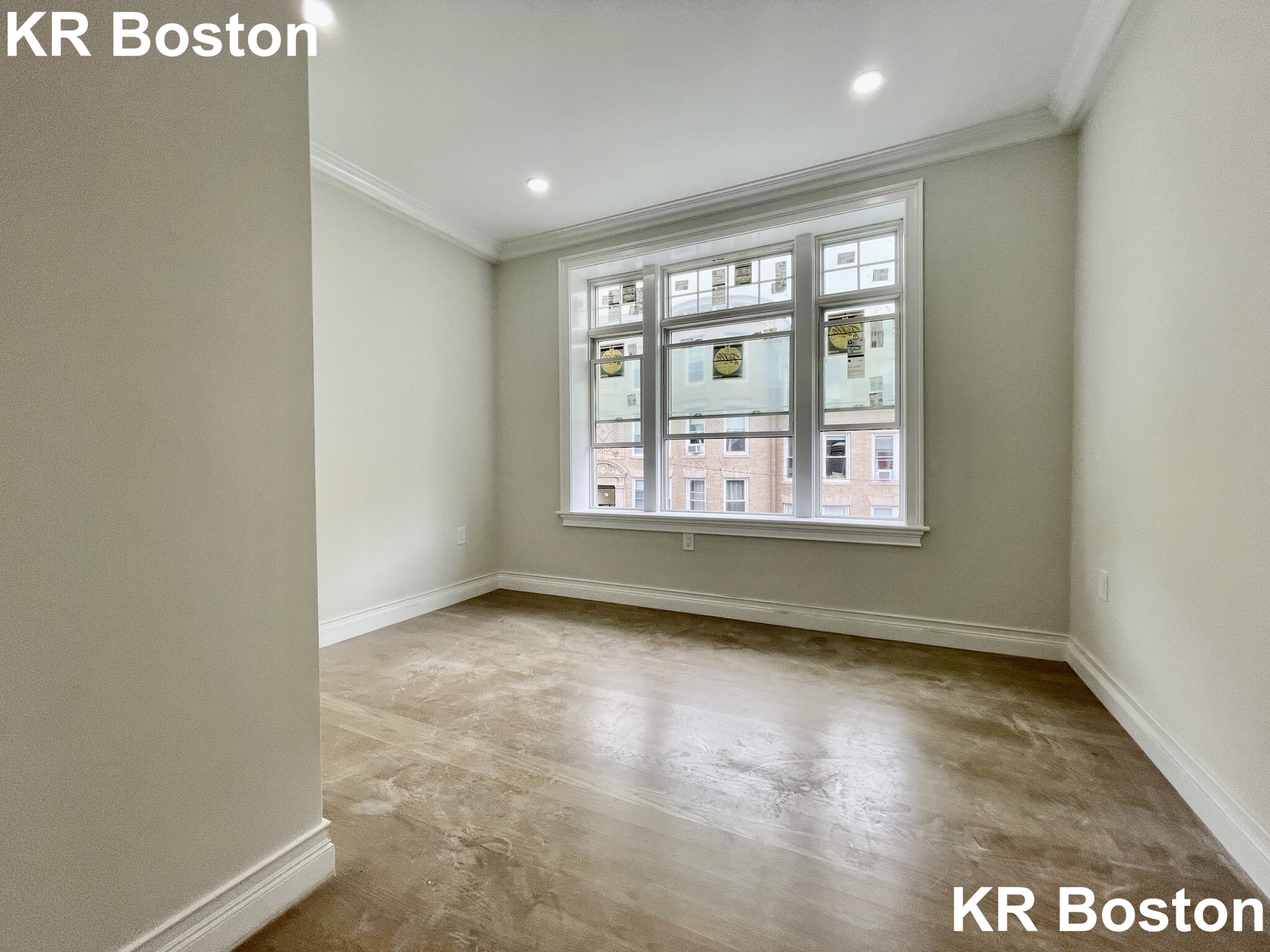 3 bed, 1.5 bath apartment for rent at 12 Mount Hood Rd Unit 3, Brighton — photo 3 of 12