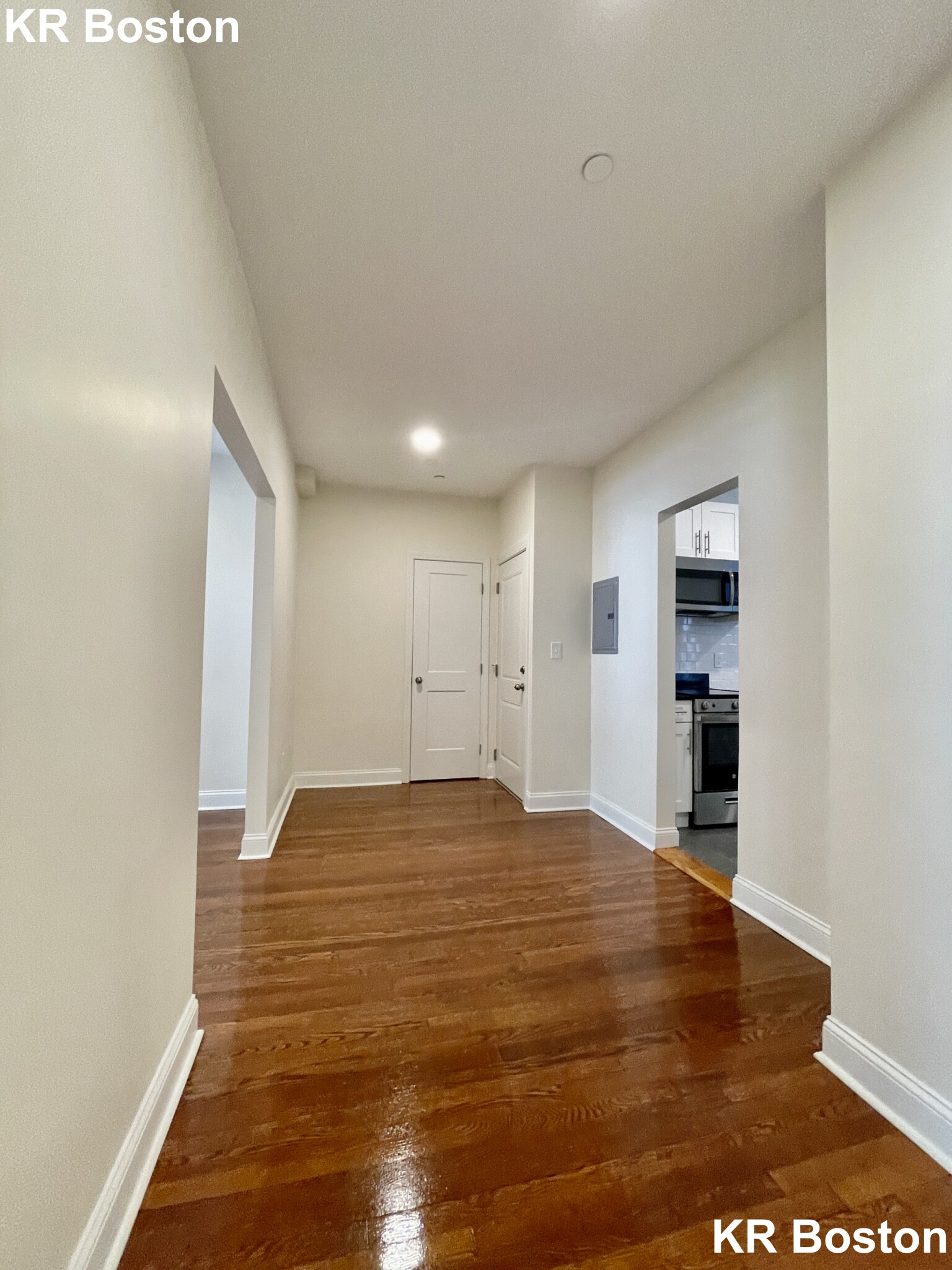 1 bed, 1 bath apartment for rent at 125 Sutherland Rd Unit A, Brighton — photo 5 of 14
