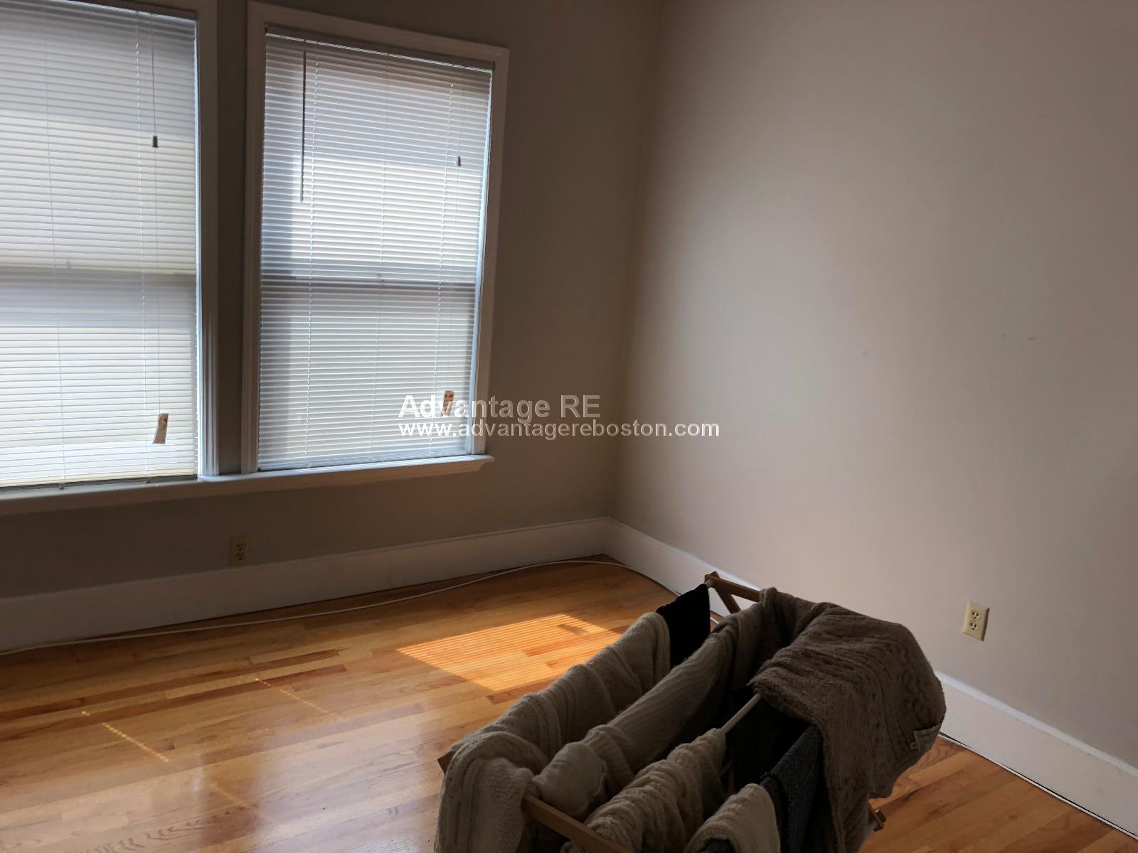 3 bed, 2 bath apartment for rent at 37 Sheafe St Unit 9, North End — photo 7 of 11