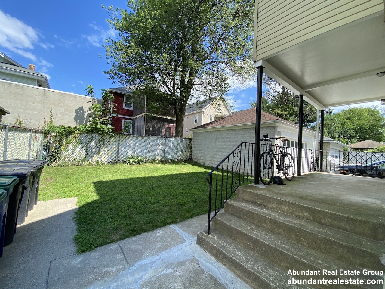 2 bed, 1 bath apartment for rent at 25 Conwell Ave Unit 1, Teele Square — photo 4 of 23