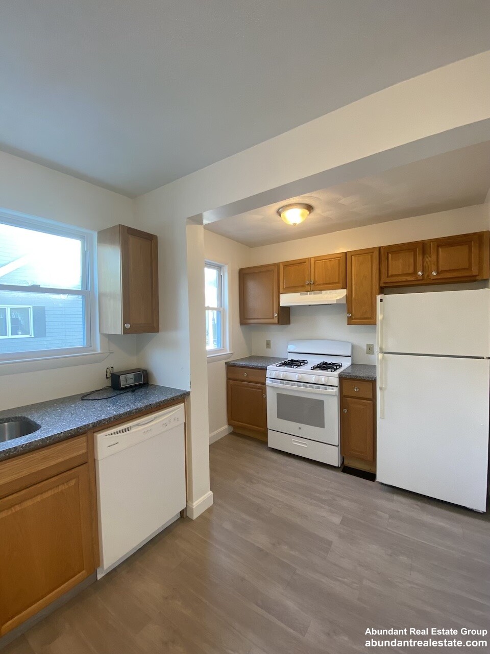 2 bed, 1 bath apartment for rent at 25 Conwell Ave Unit 1, Teele Square — photo 22 of 23