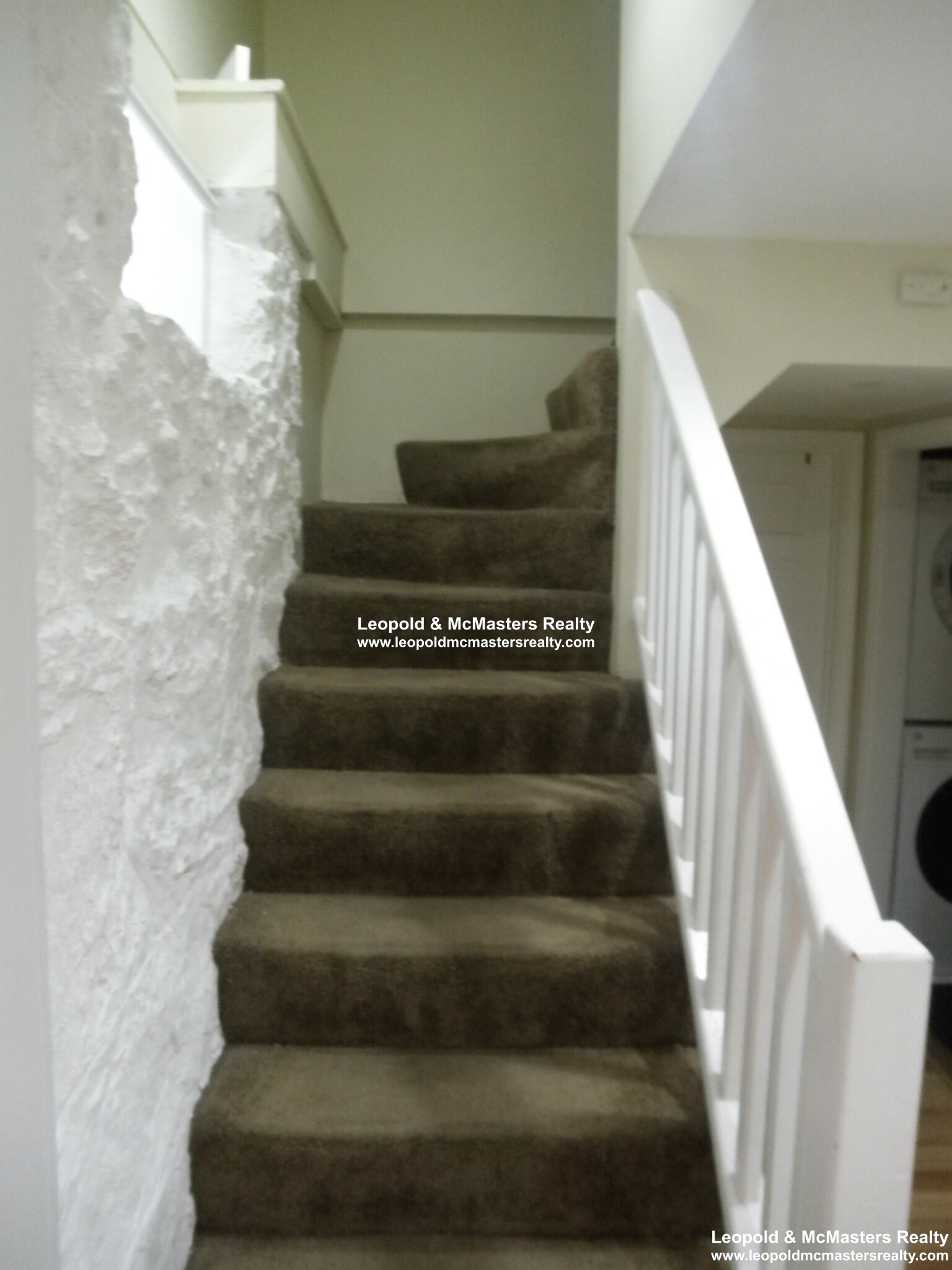 3 bed, 2 bath apartment for rent at 19 Braemore Rd Unit 1U, Brighton — photo 5 of 17